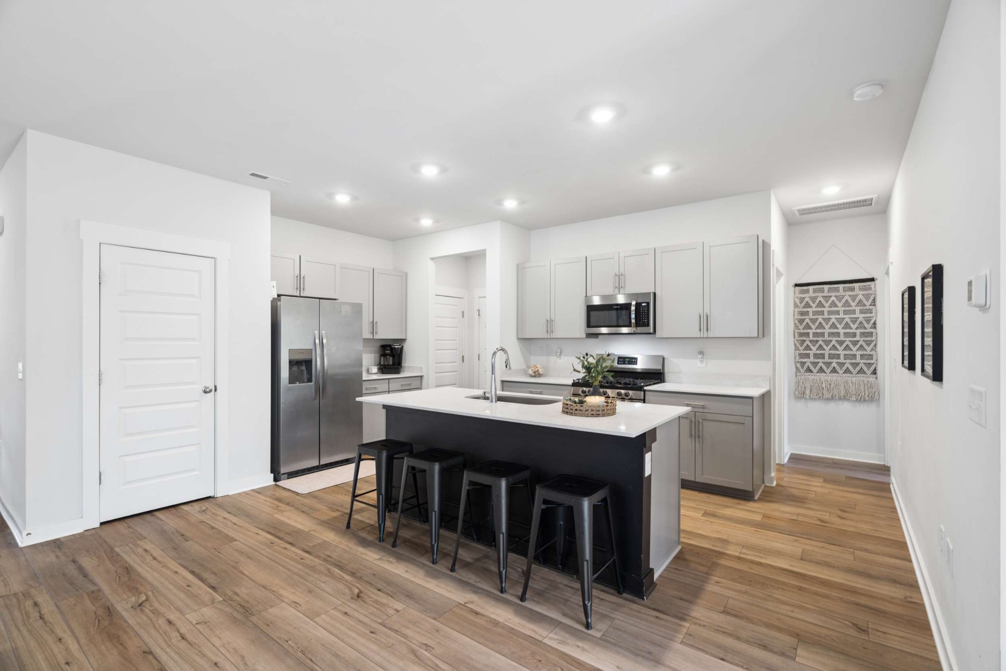 2216 Robert Gwynne Dr