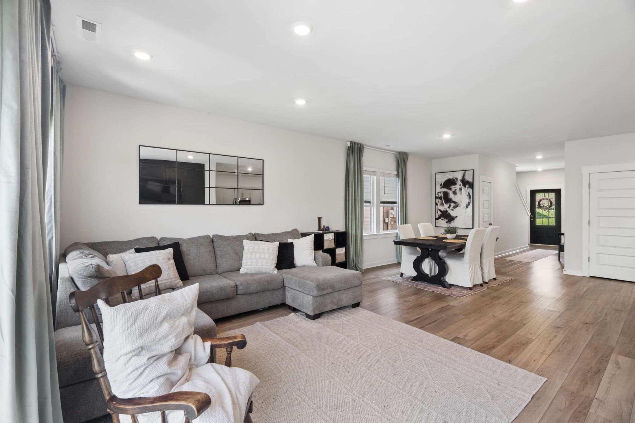 2216 Robert Gwynne Dr