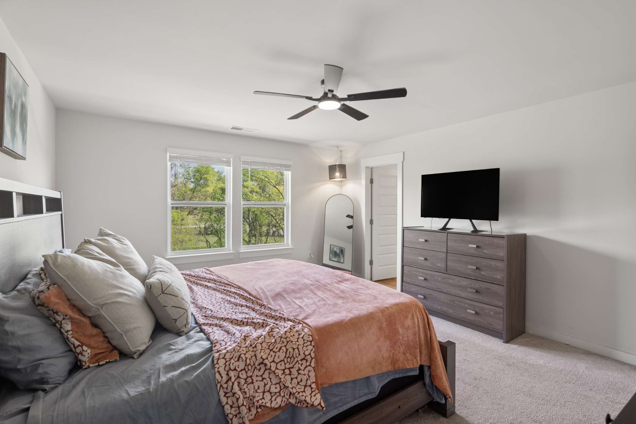 2216 Robert Gwynne Dr