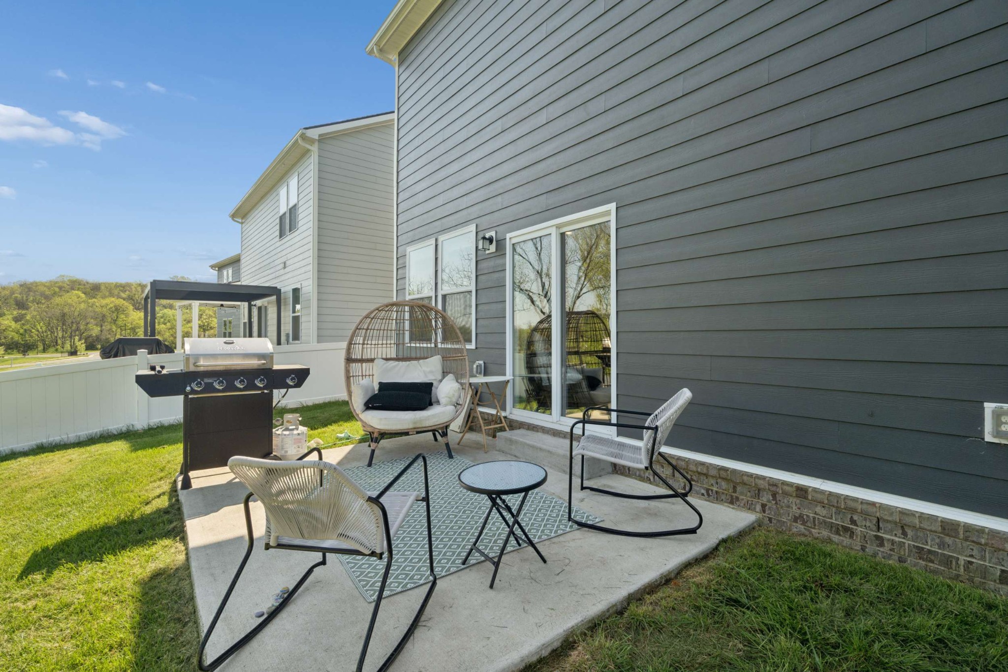 2216 Robert Gwynne Dr