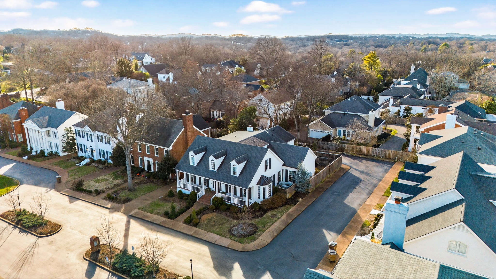 115 Chatsworth Dr
