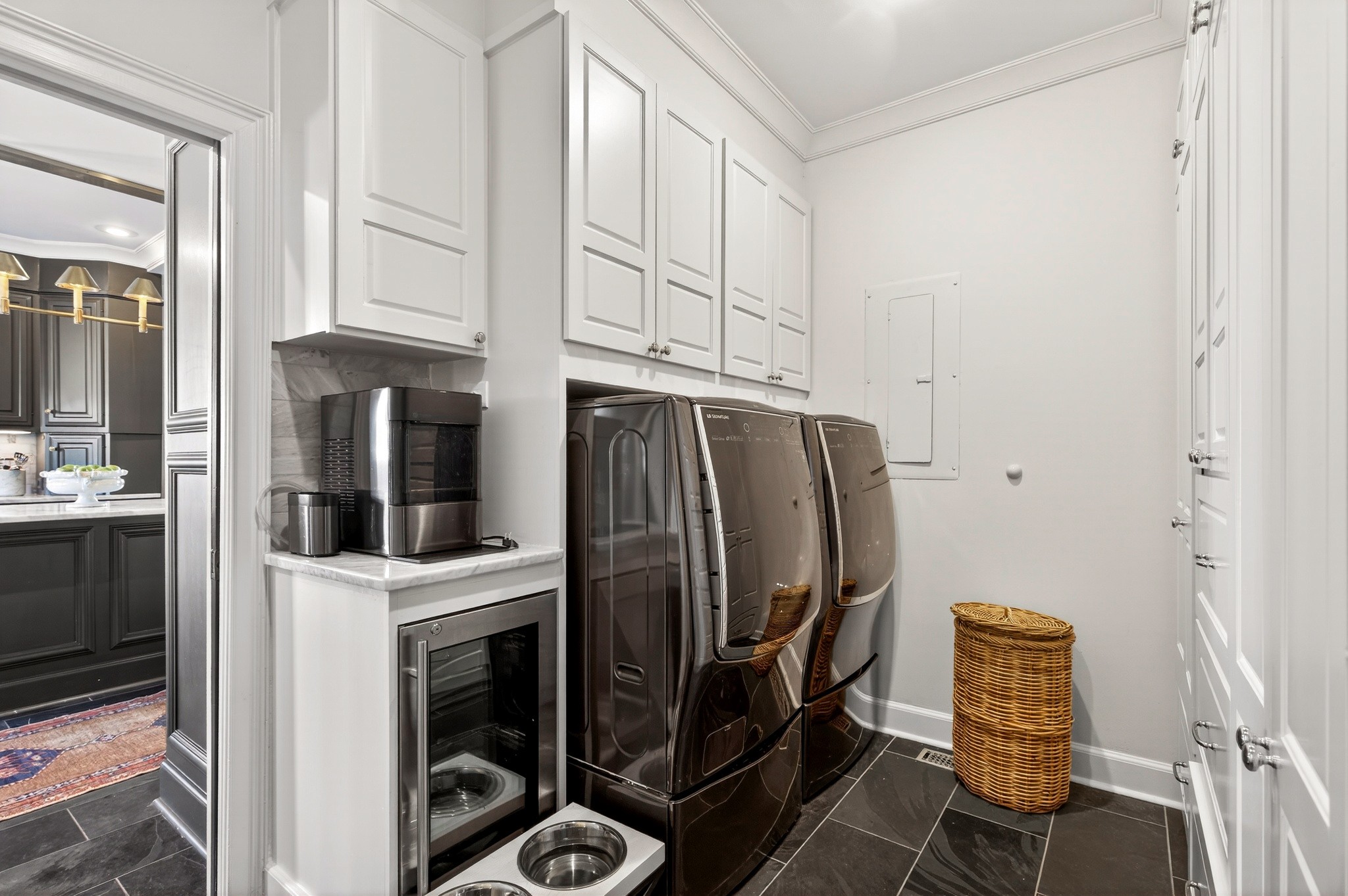 115 Chatsworth Dr
