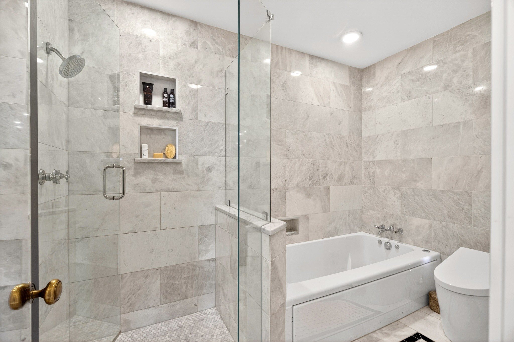 115 Chatsworth Dr