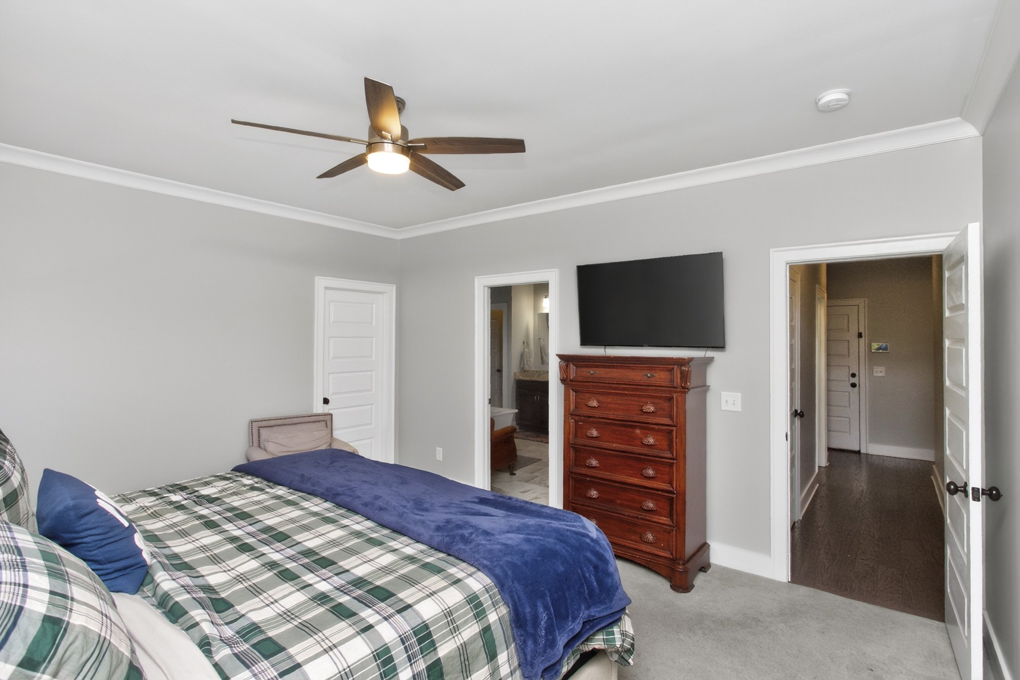 748 Fontwell Ln