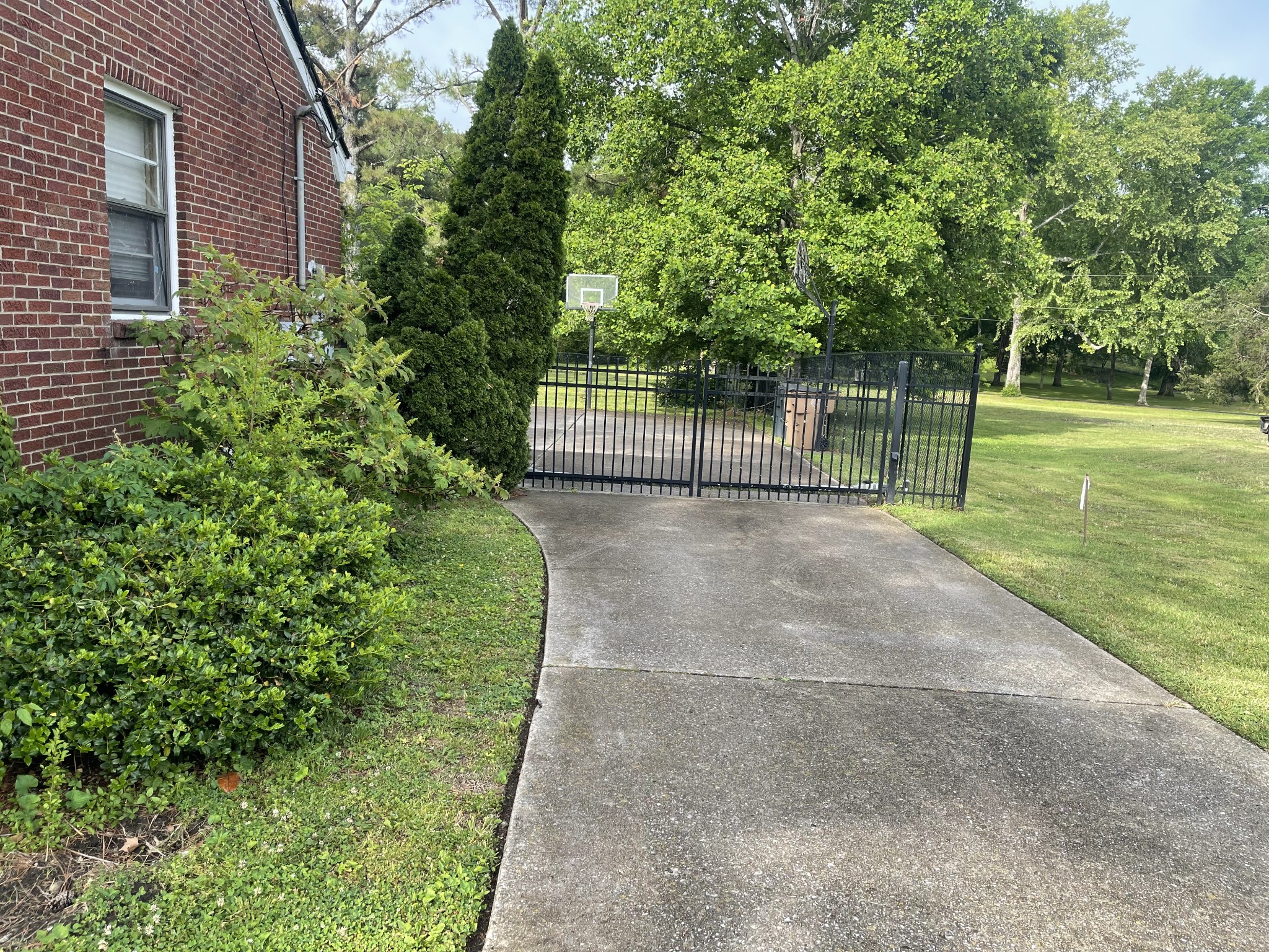 819 Bresslyn Rd