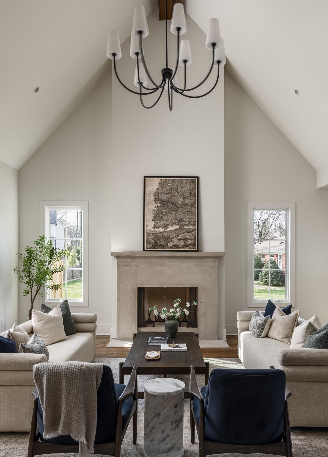 1133 Lipscomb Dr