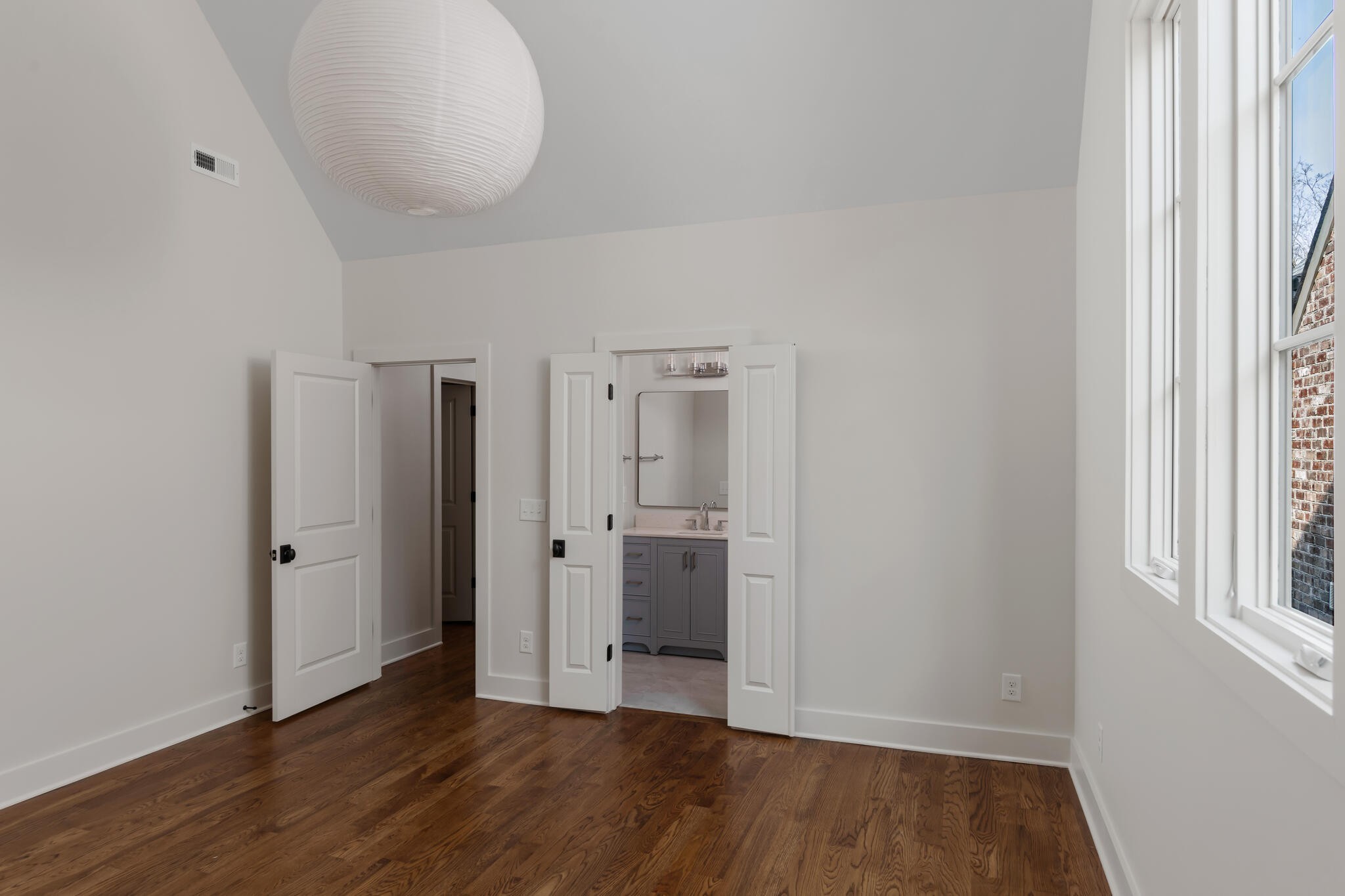 1133 Lipscomb Dr