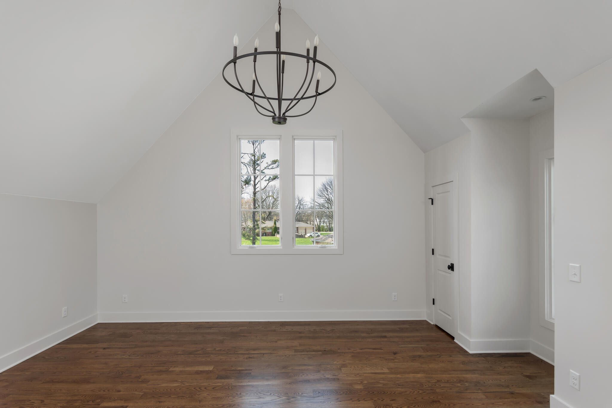 1133 Lipscomb Dr