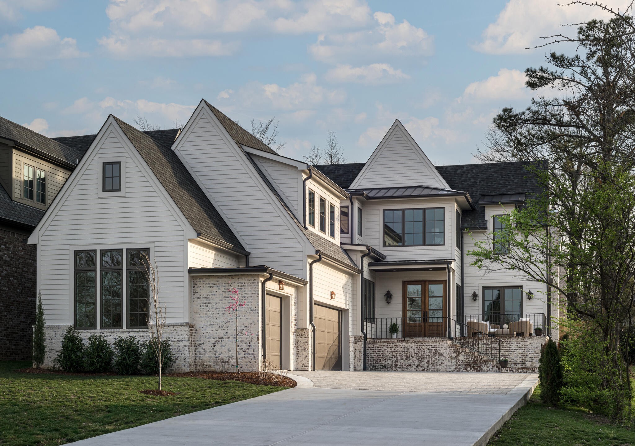1133 Lipscomb Dr