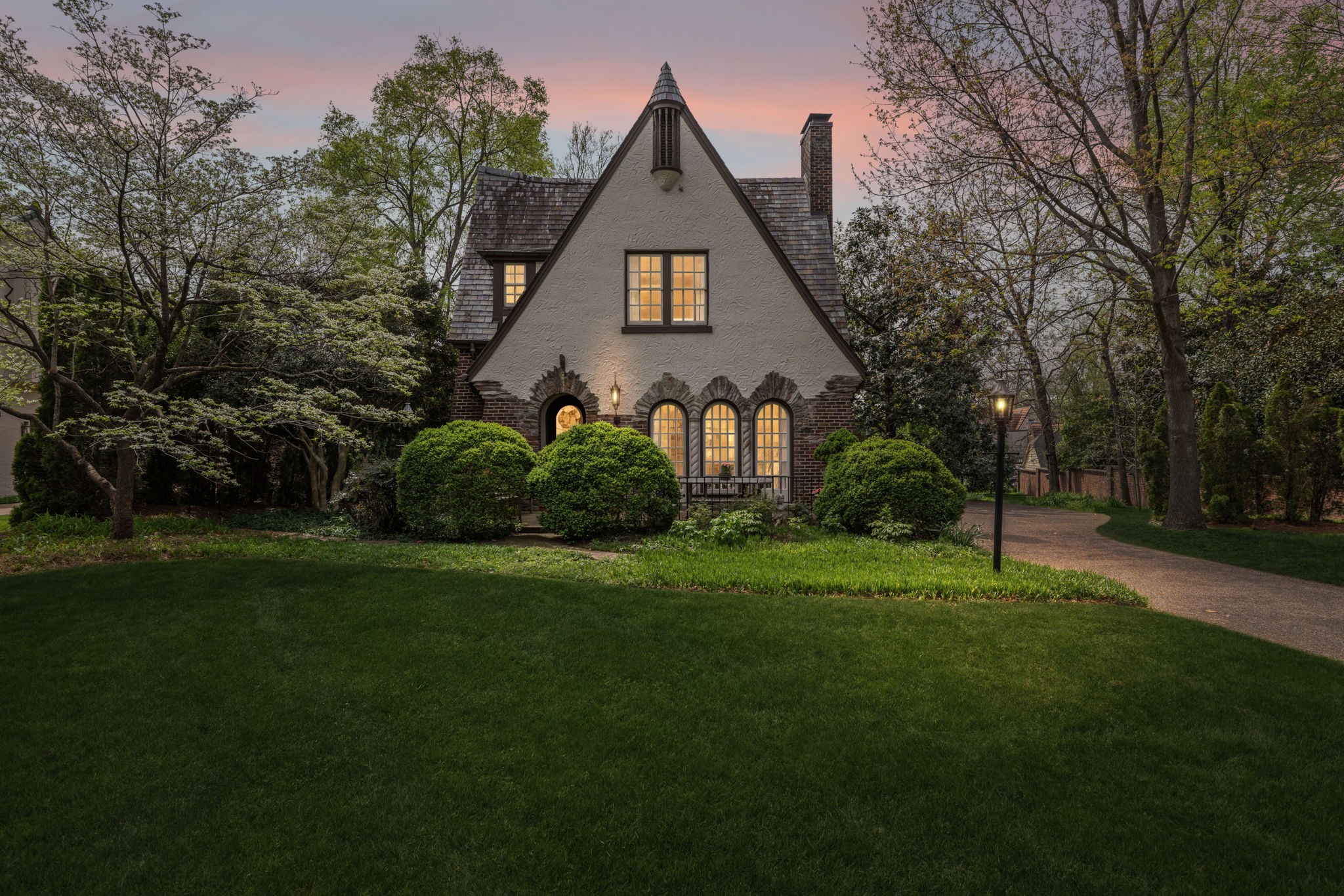 219 Deer Park Cir