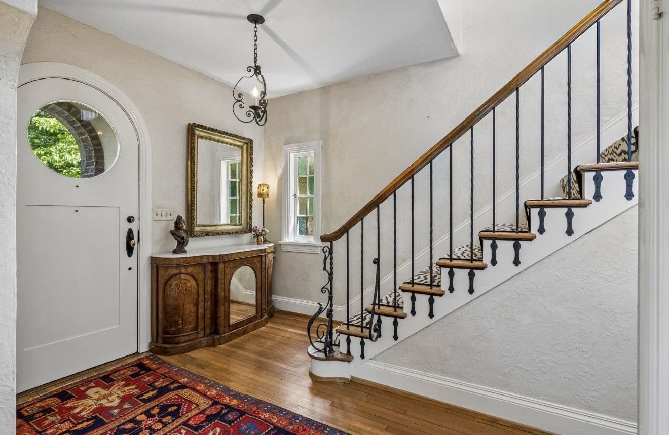 219 Deer Park Cir