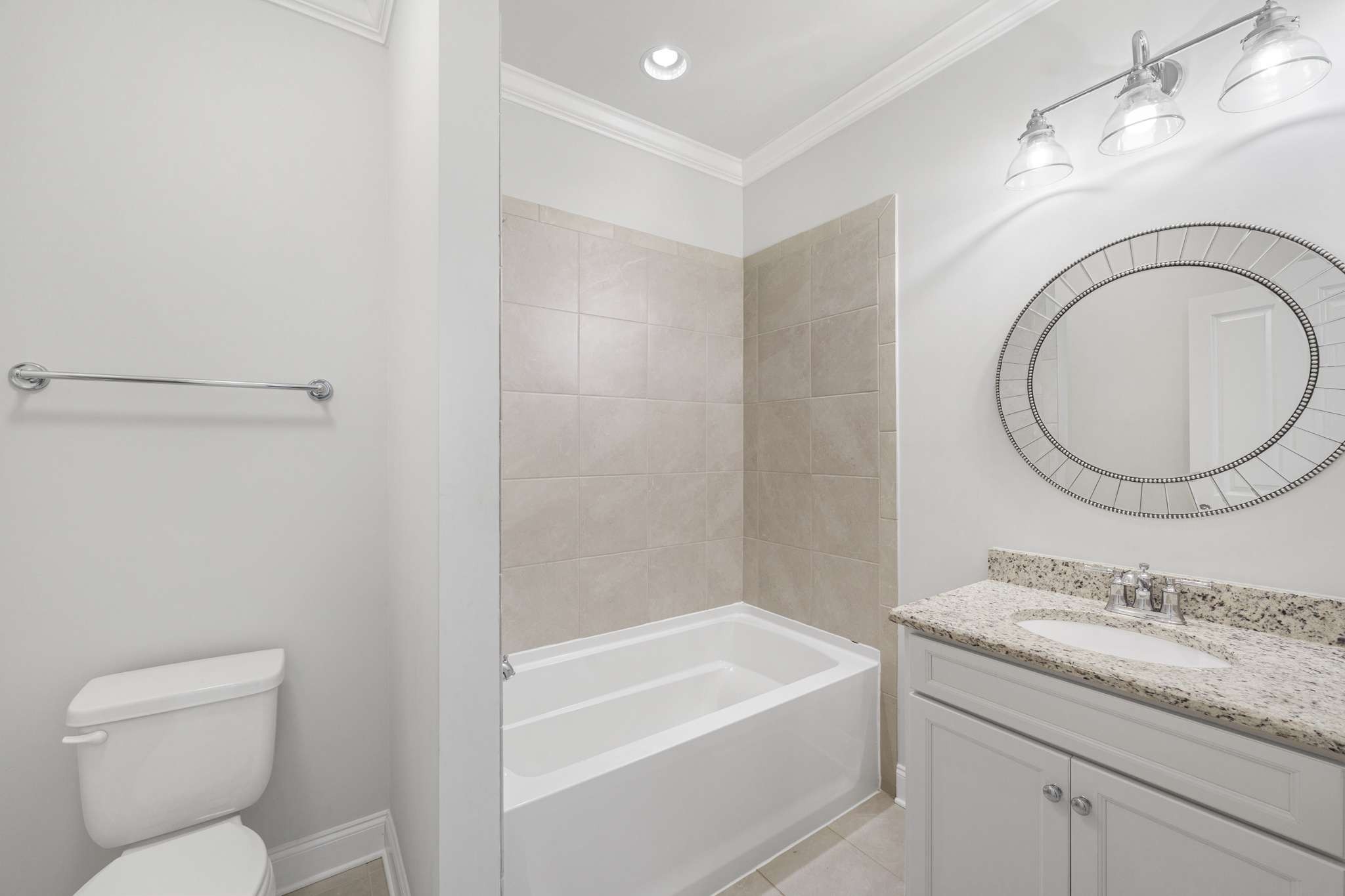 917 Dauphine St