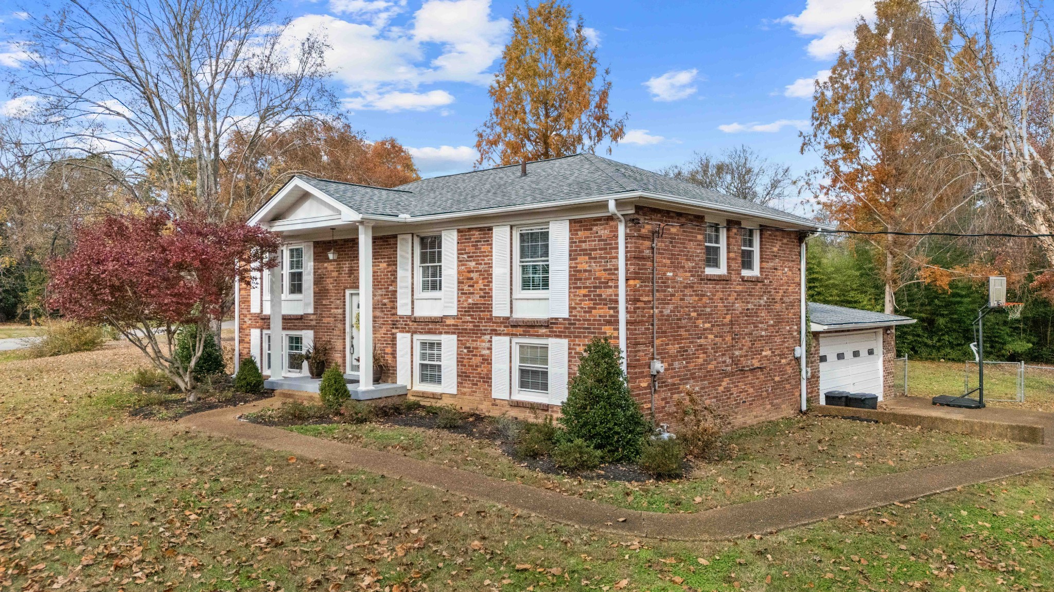 604 Meadowgreen Dr