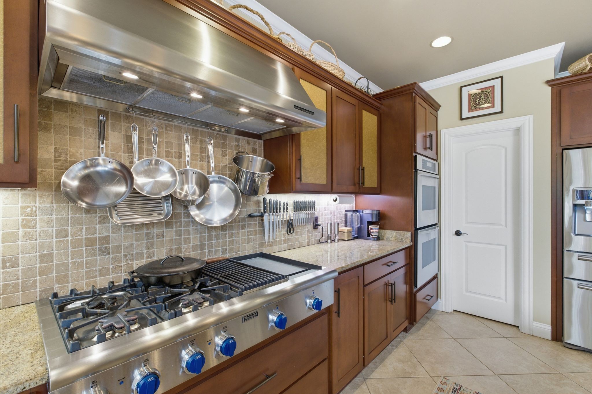 100 Lakecrest Cir