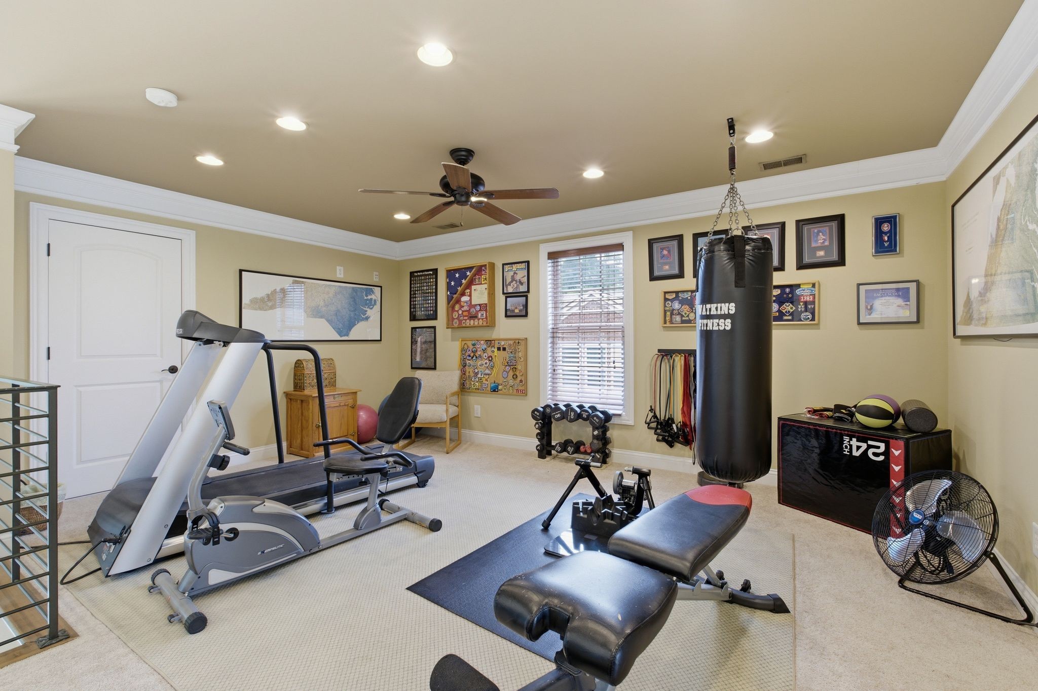 100 Lakecrest Cir