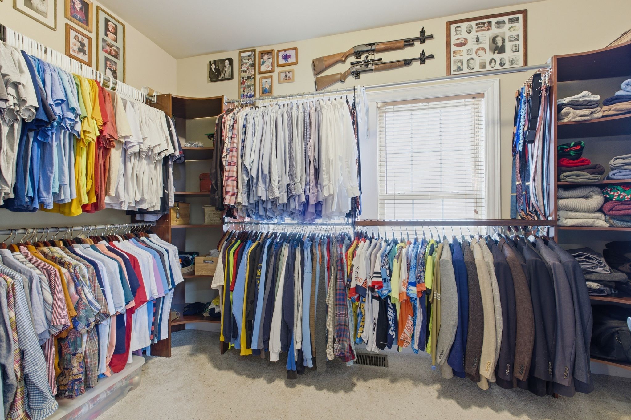 100 Lakecrest Cir