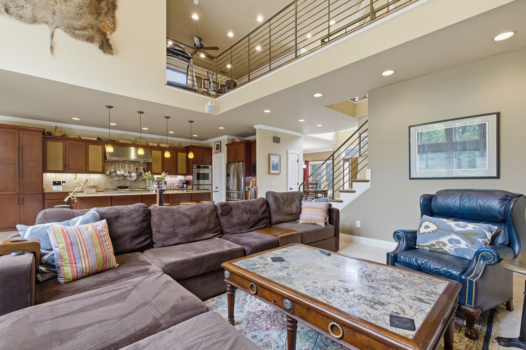 100 Lakecrest Cir