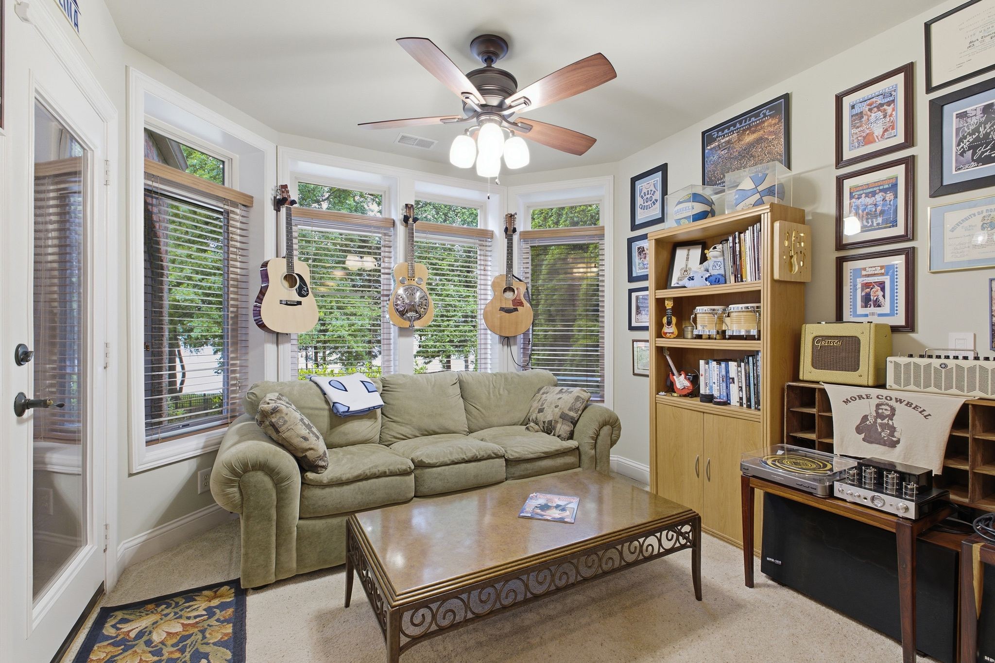 100 Lakecrest Cir