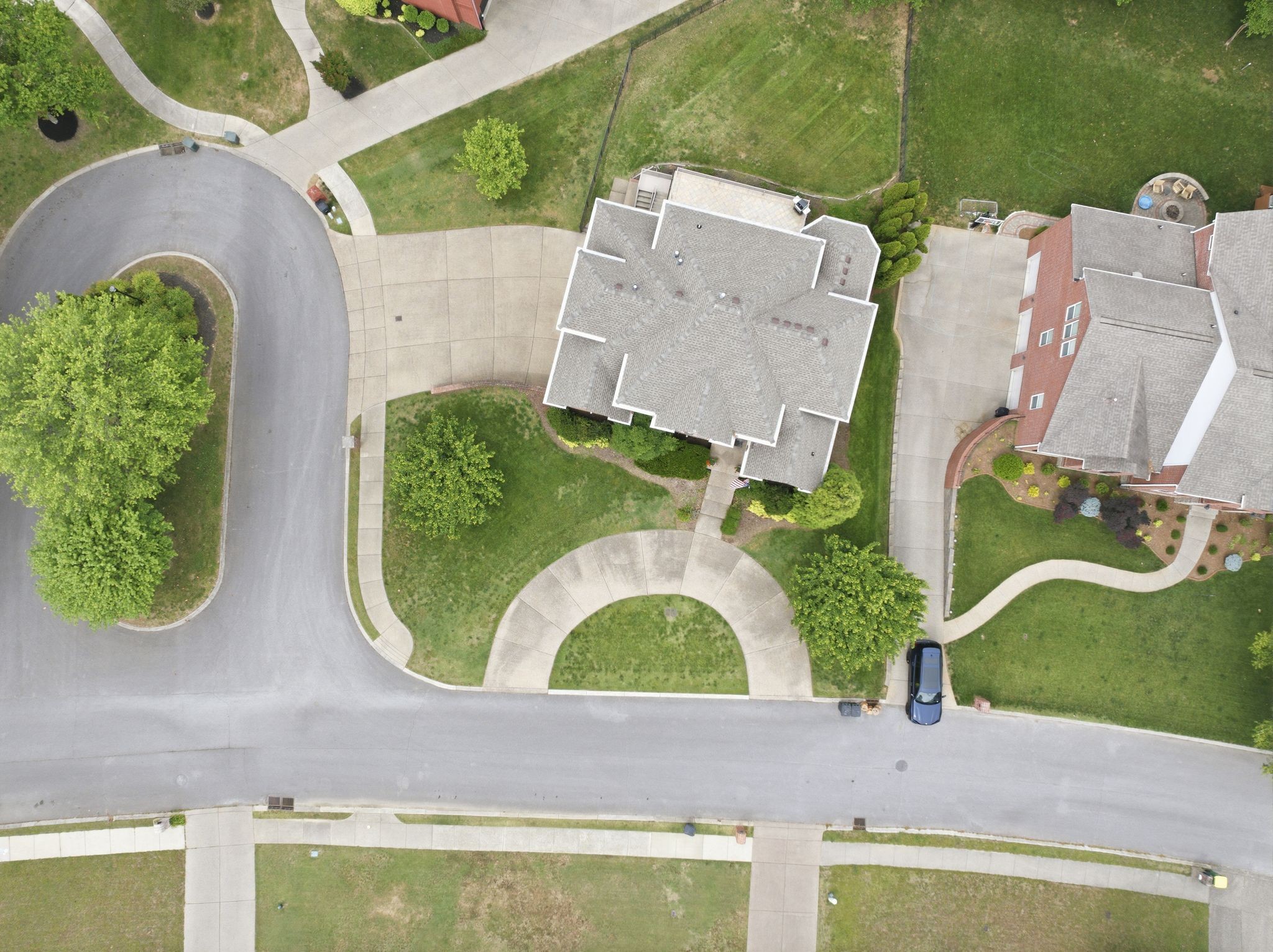 100 Lakecrest Cir