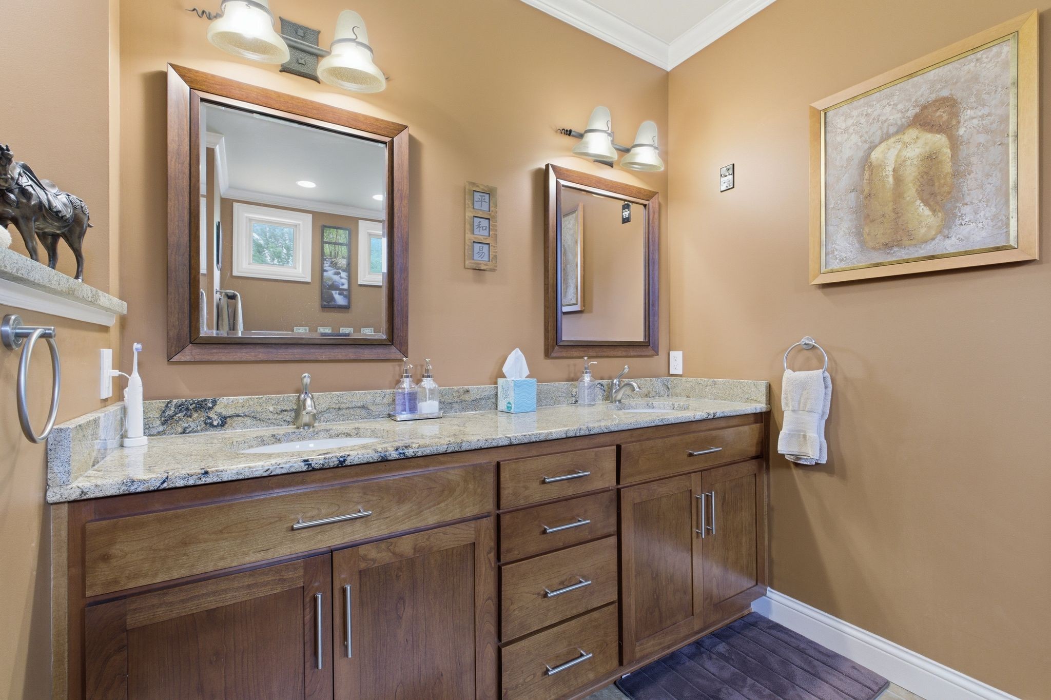 100 Lakecrest Cir
