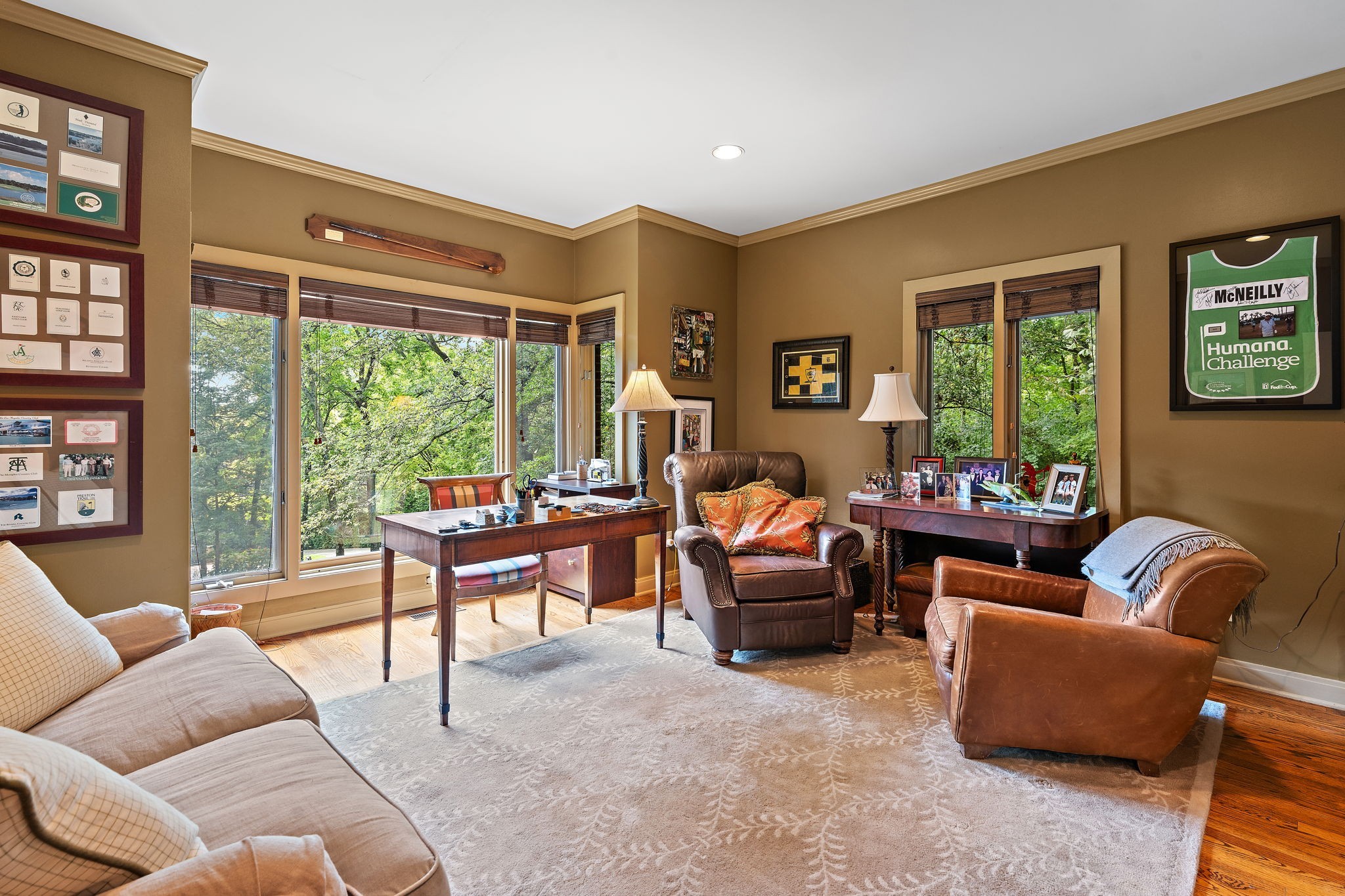 5543 Stanford Dr