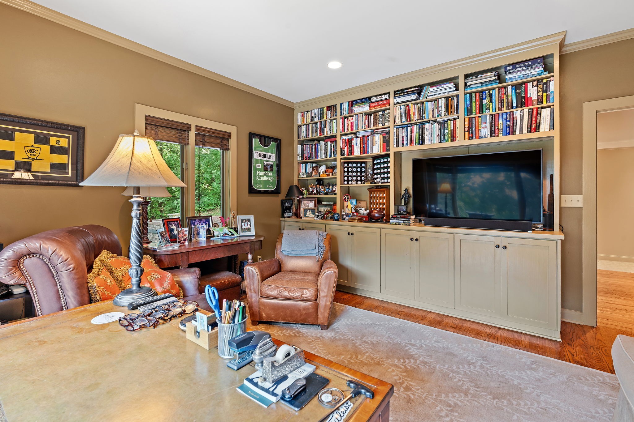 5543 Stanford Dr