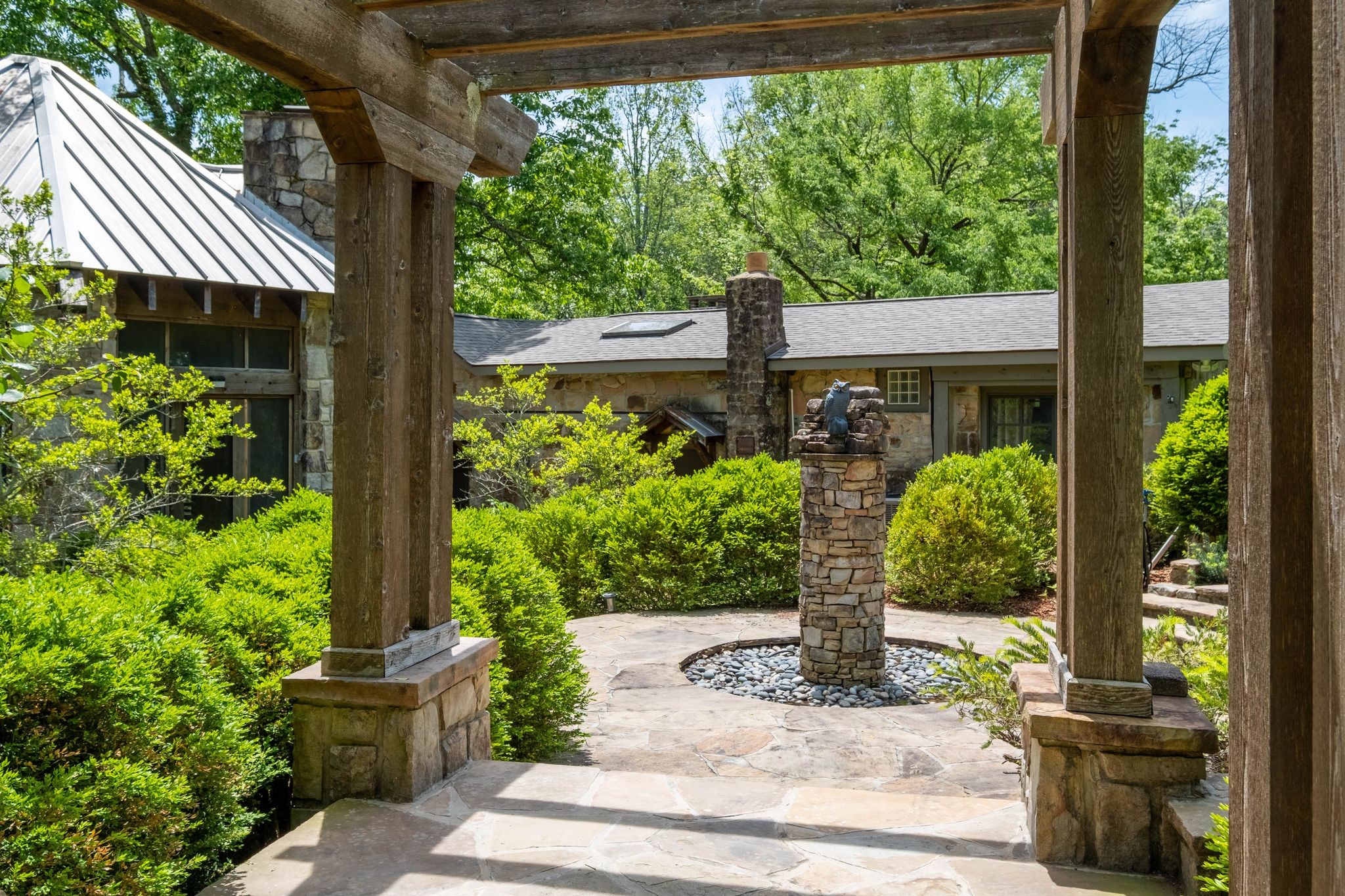 167 Pollywood Ln