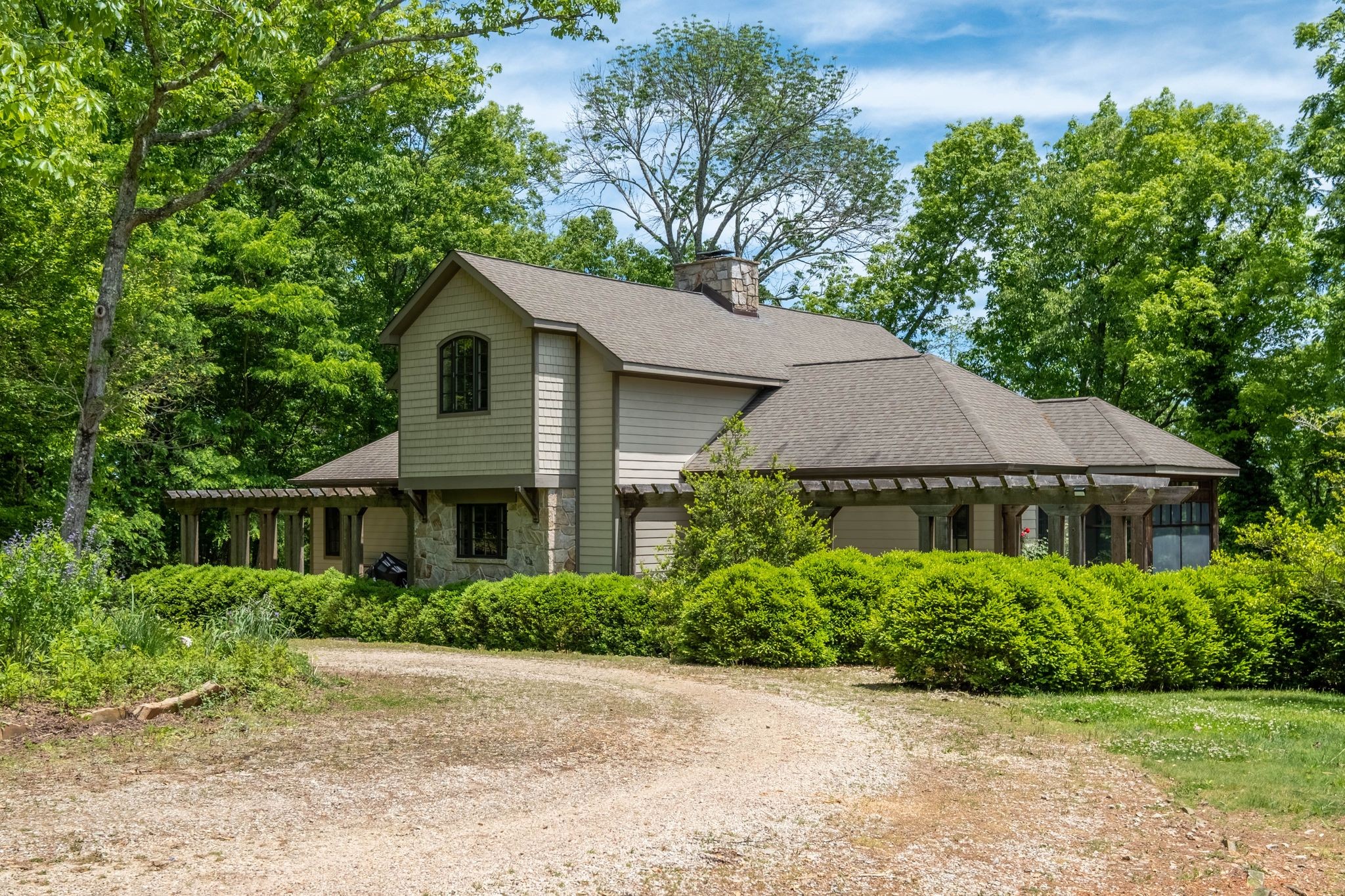 167 Pollywood Ln