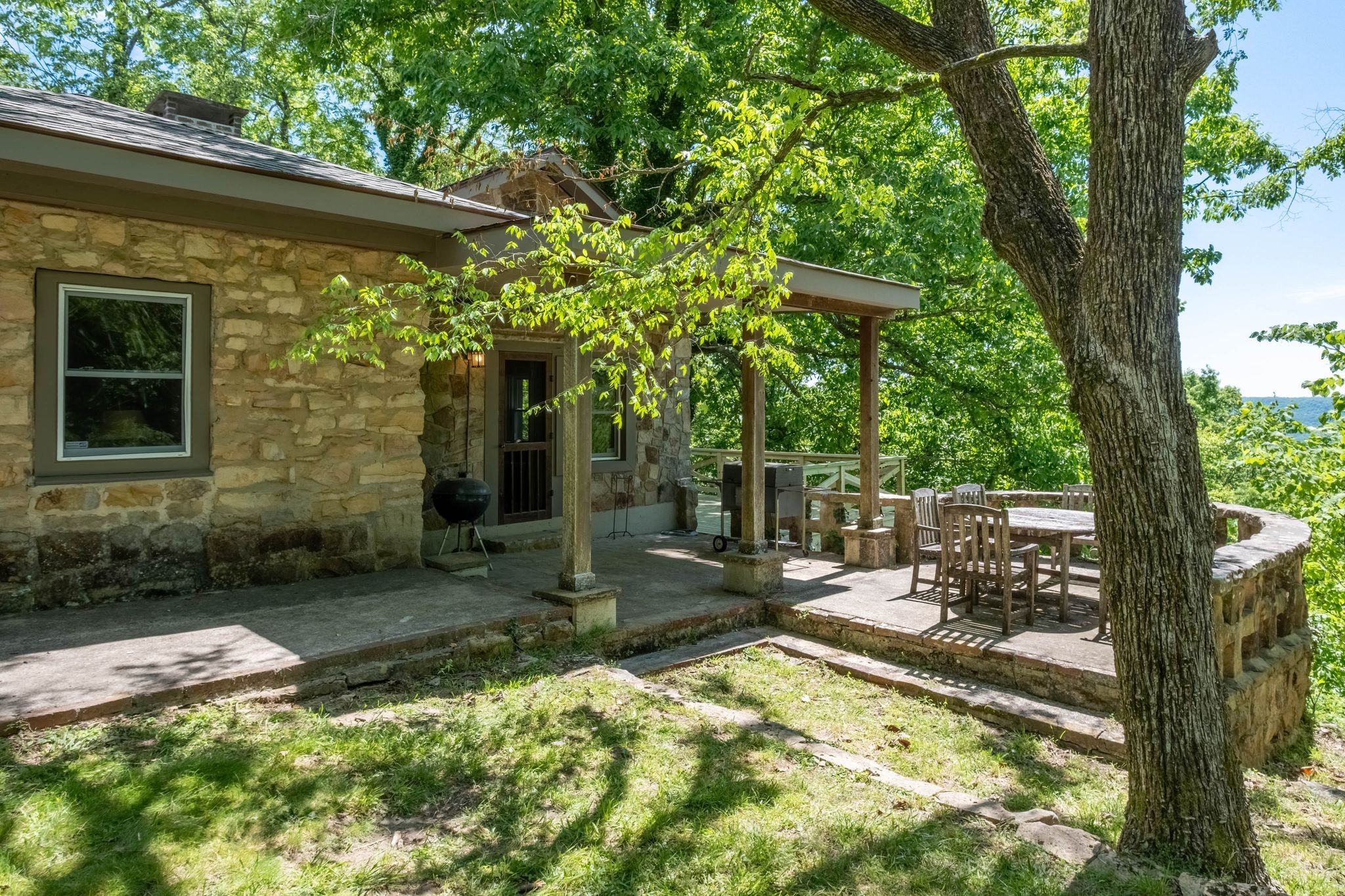 167 Pollywood Ln