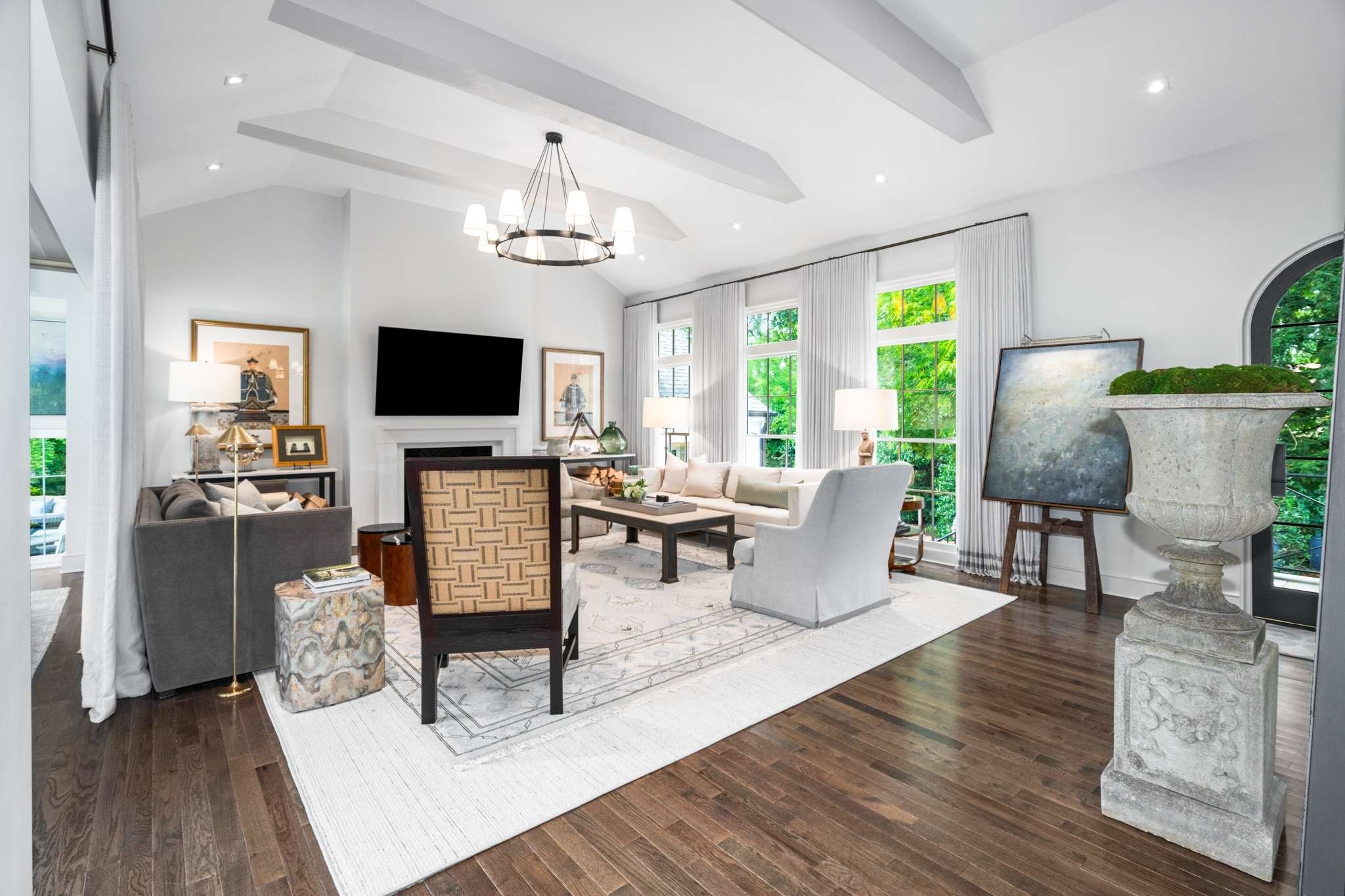 215 Lynnwood Ter