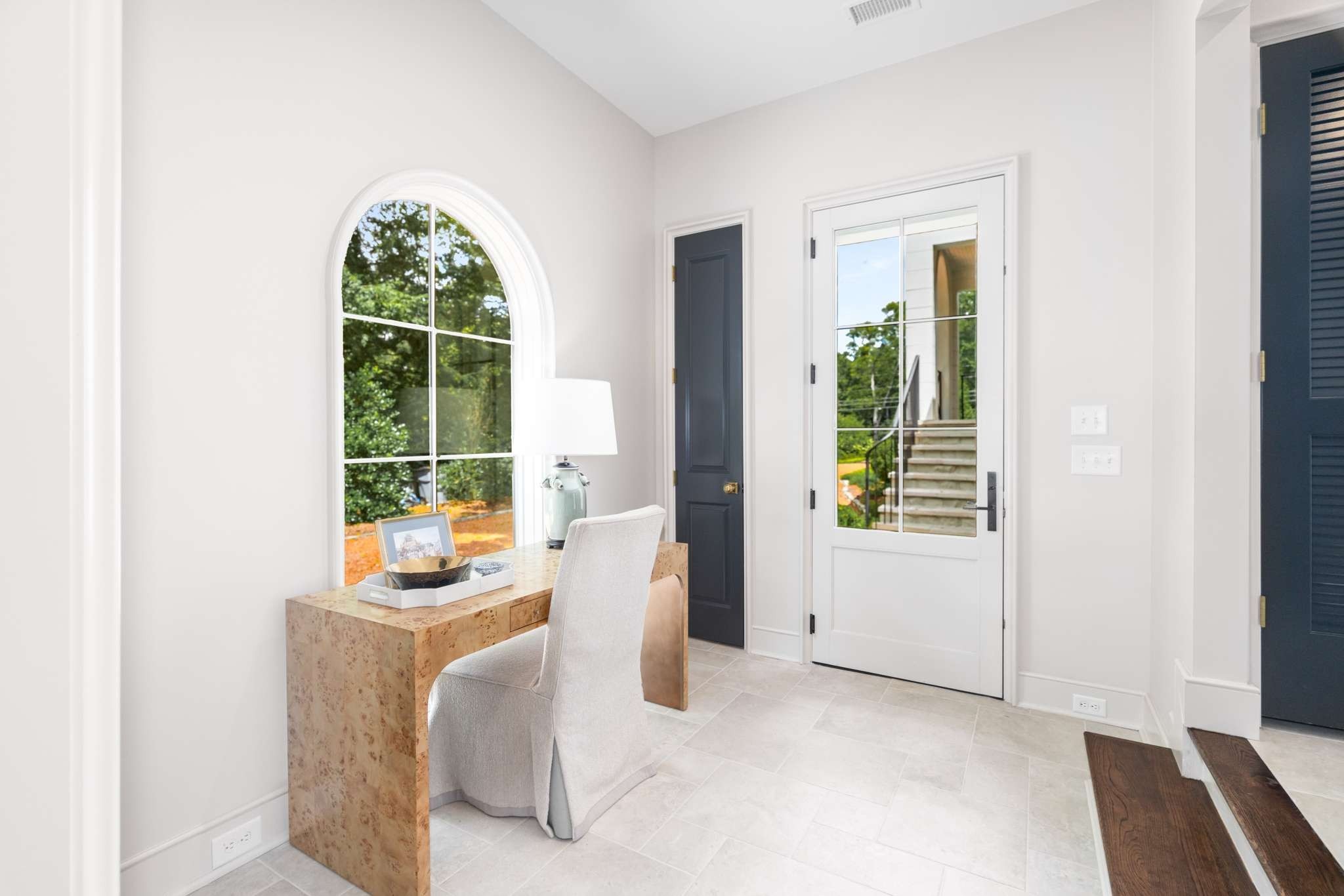 215 Lynnwood Ter