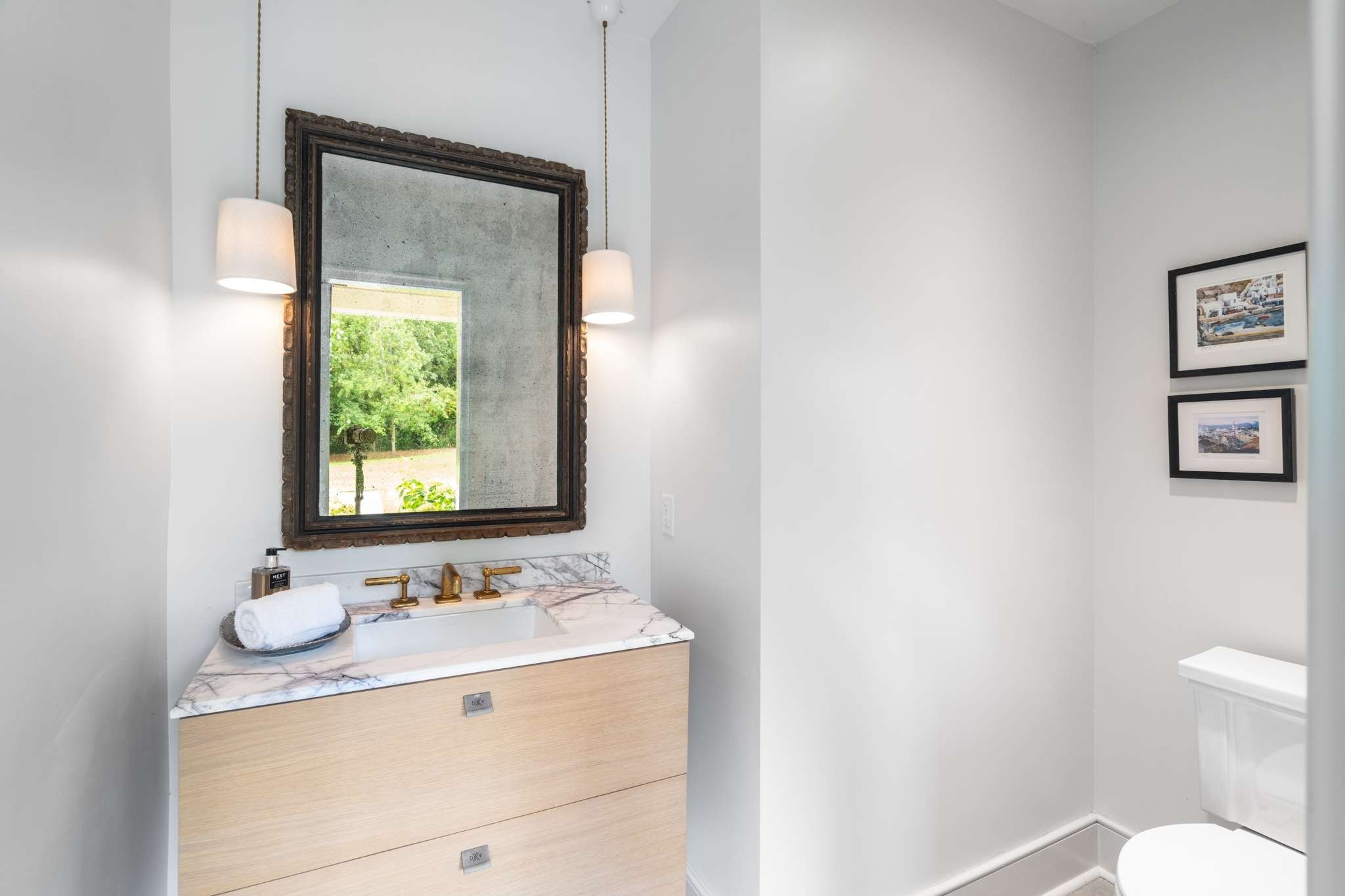 215 Lynnwood Ter