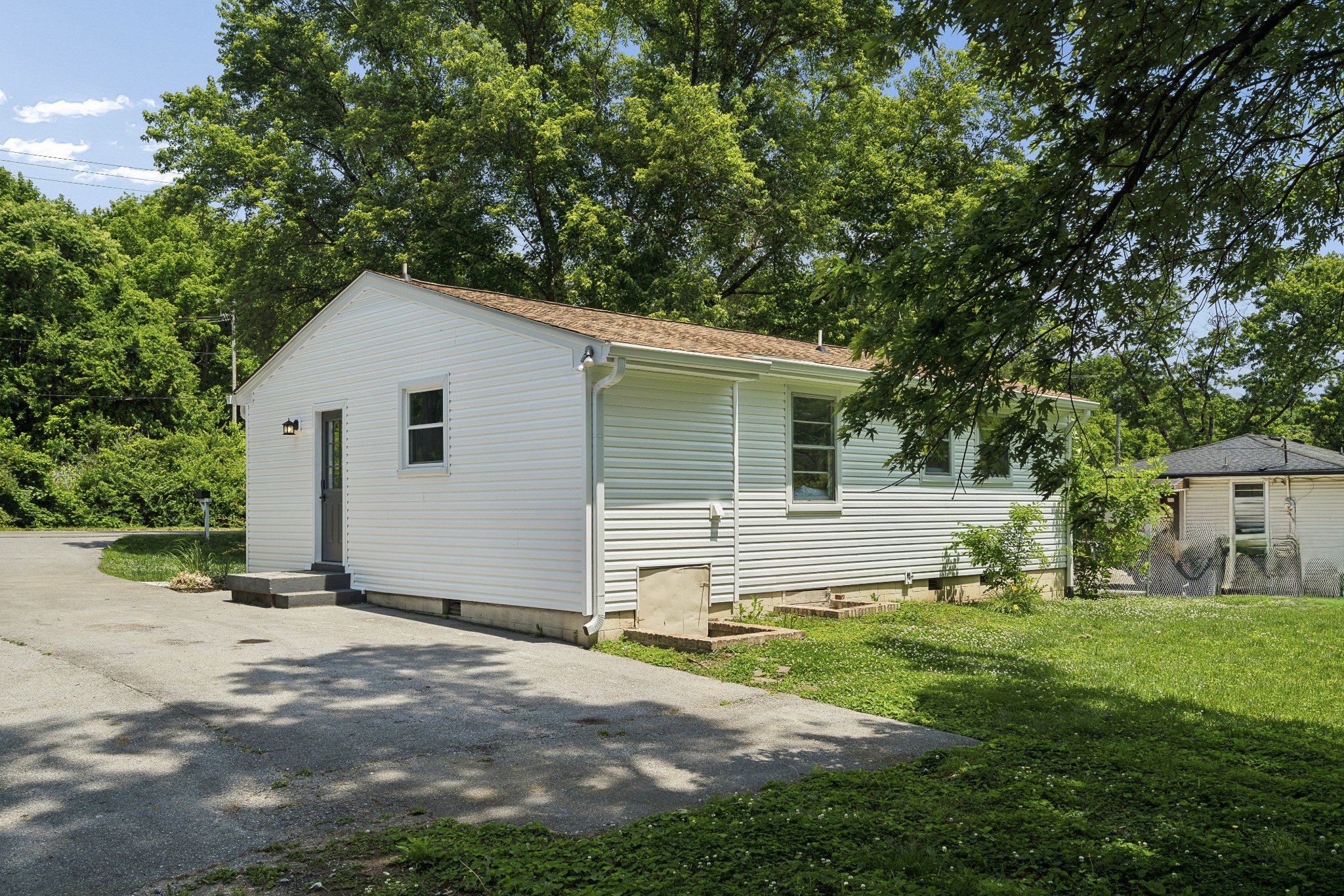 67 Glenrose Ave