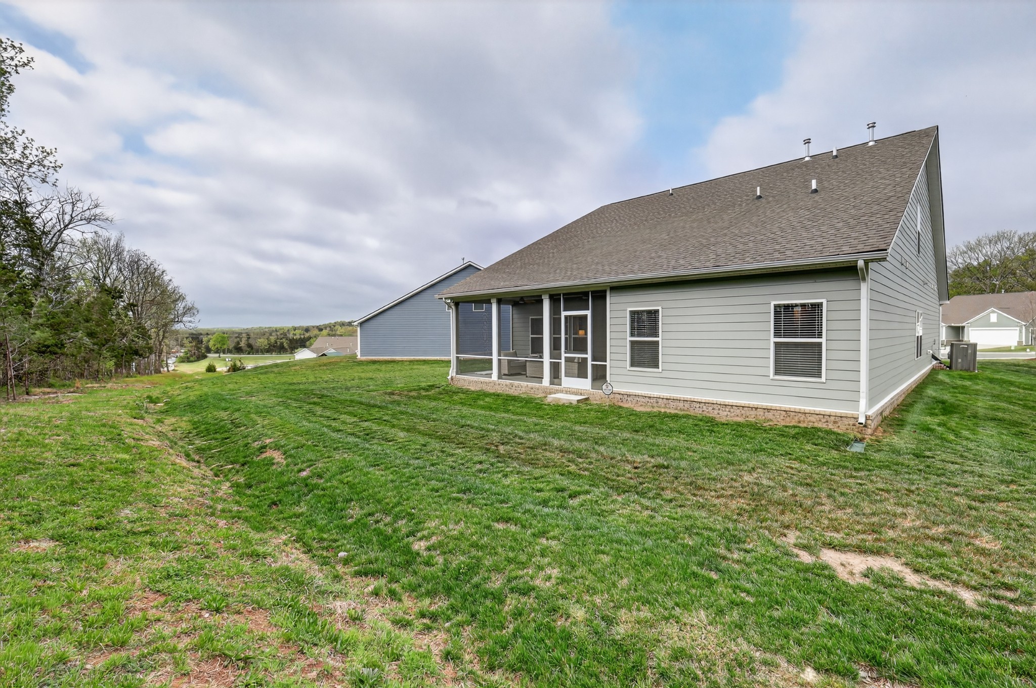544 Banchory Dr