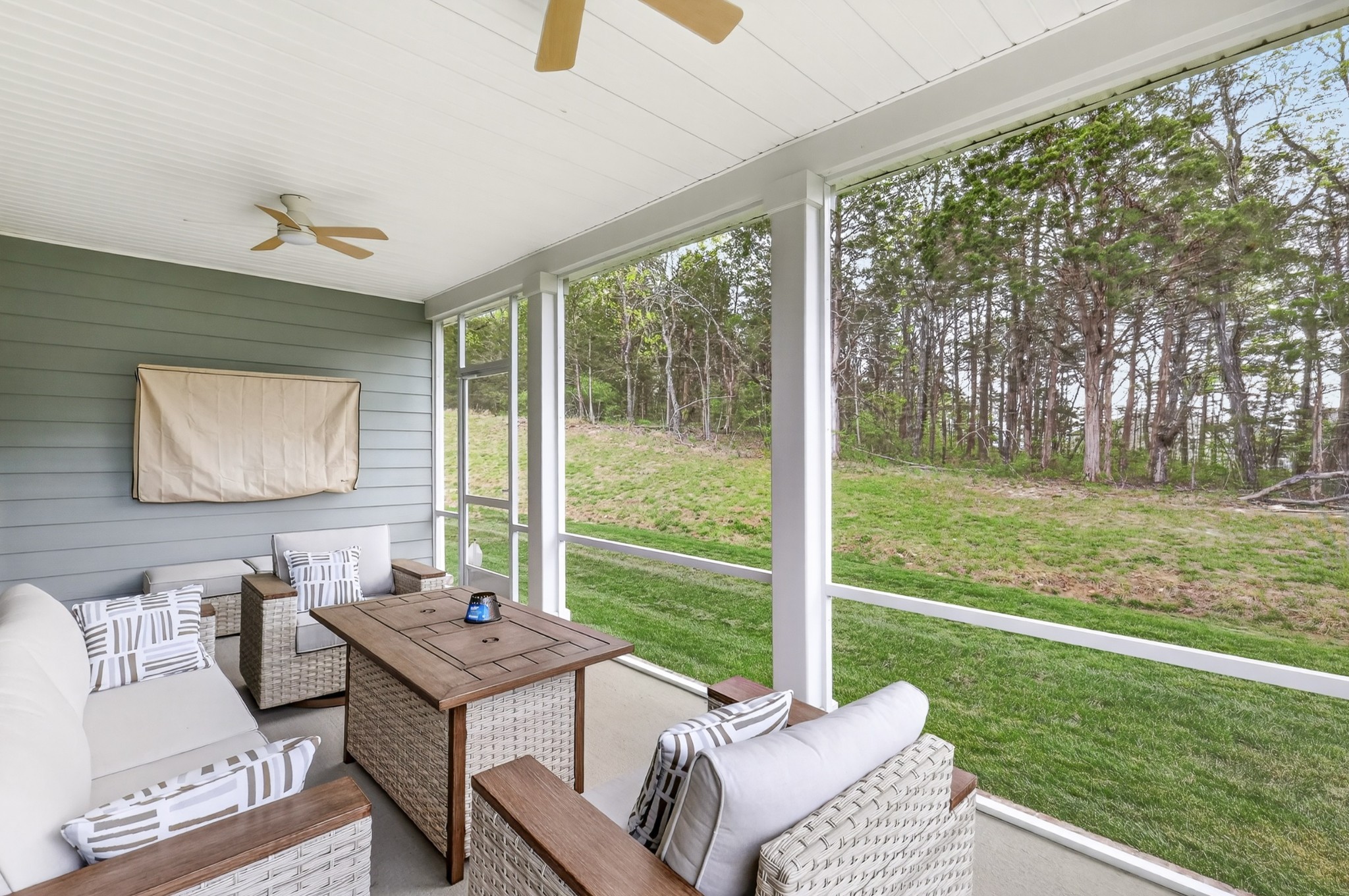 544 Banchory Dr