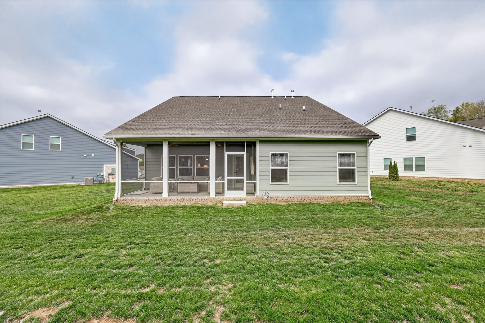 544 Banchory Dr