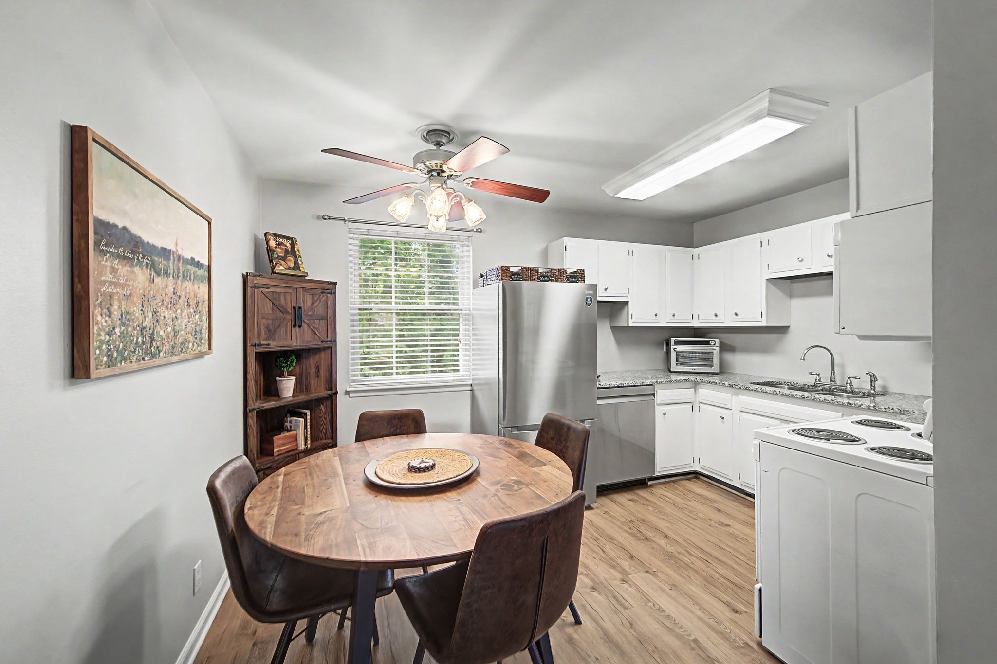 1100 W Main St Unit: D5