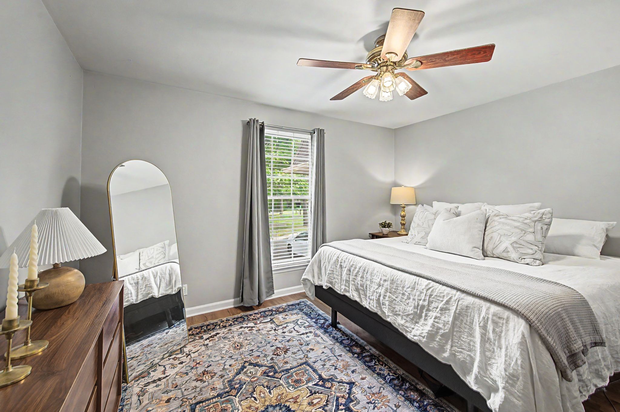1100 W Main St Unit: D5