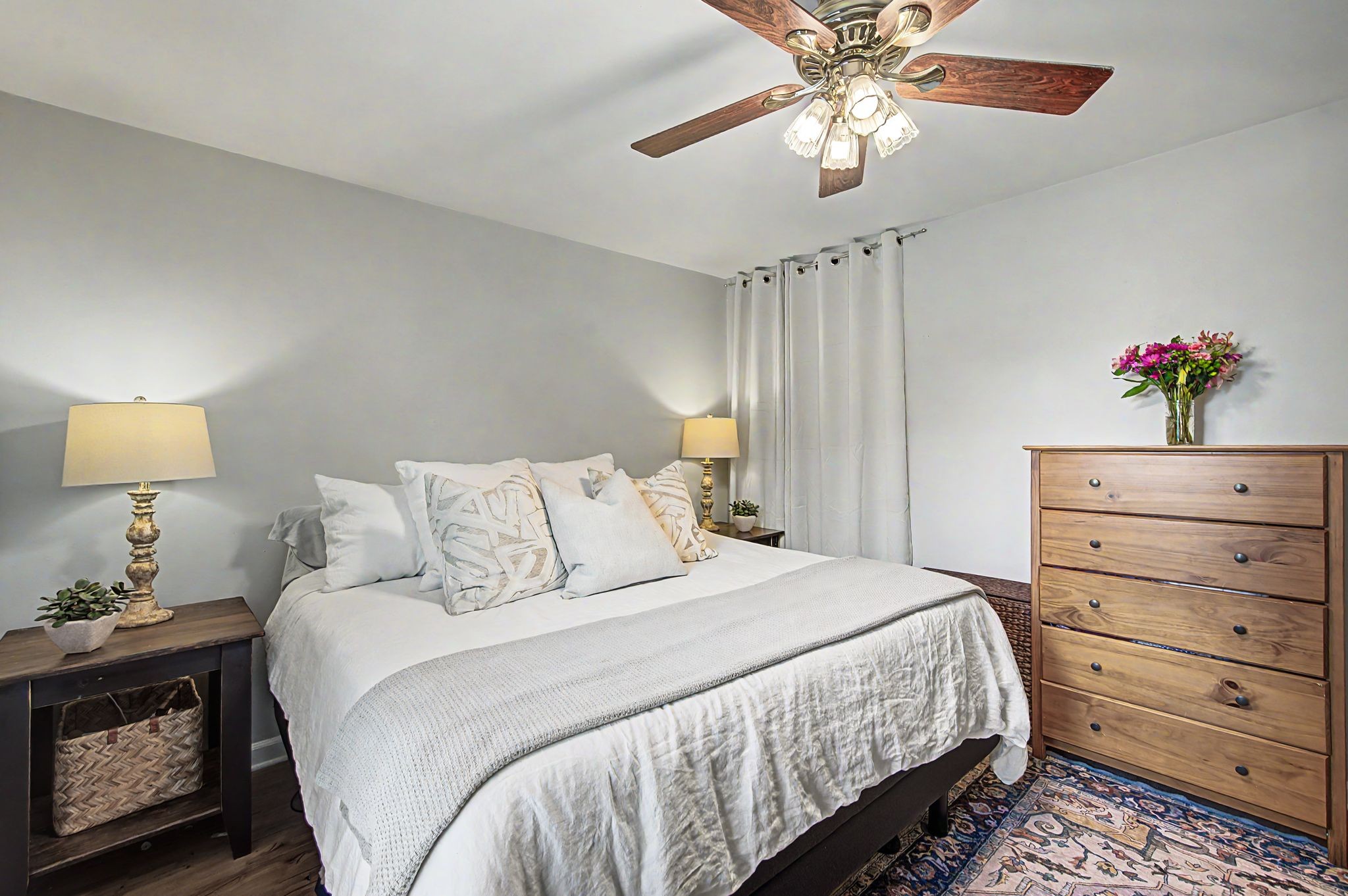 1100 W Main St Unit: D5
