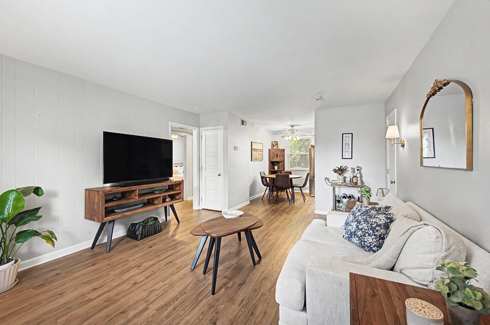 1100 W Main St Unit: D5