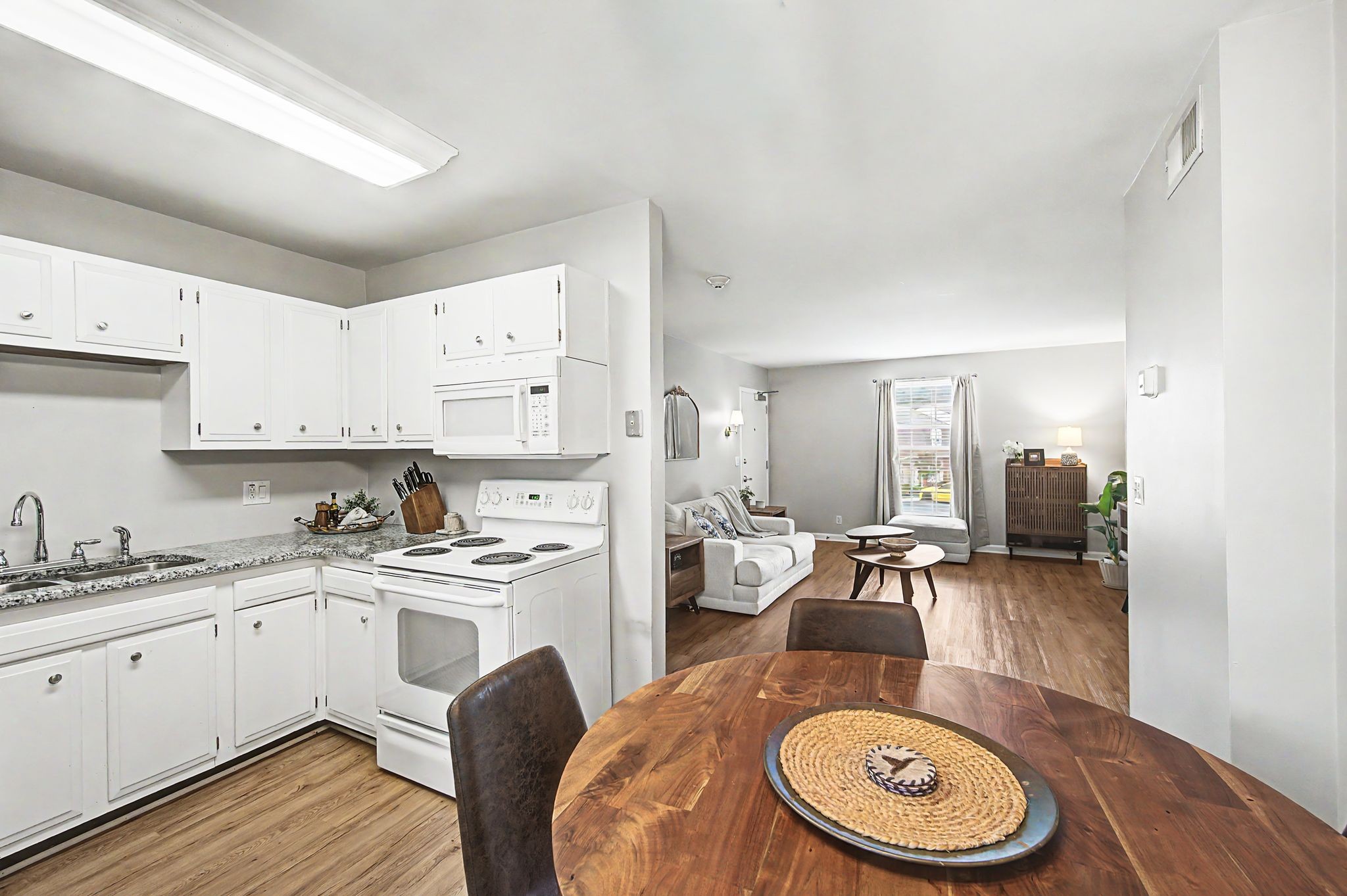 1100 W Main St Unit: D5