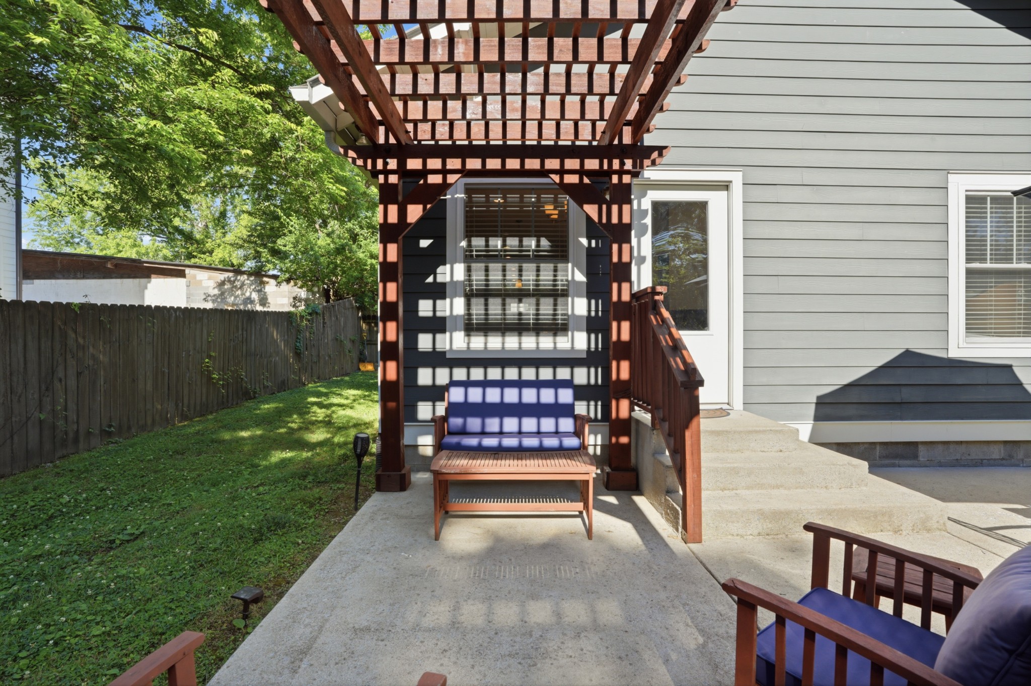 2408 Branch St