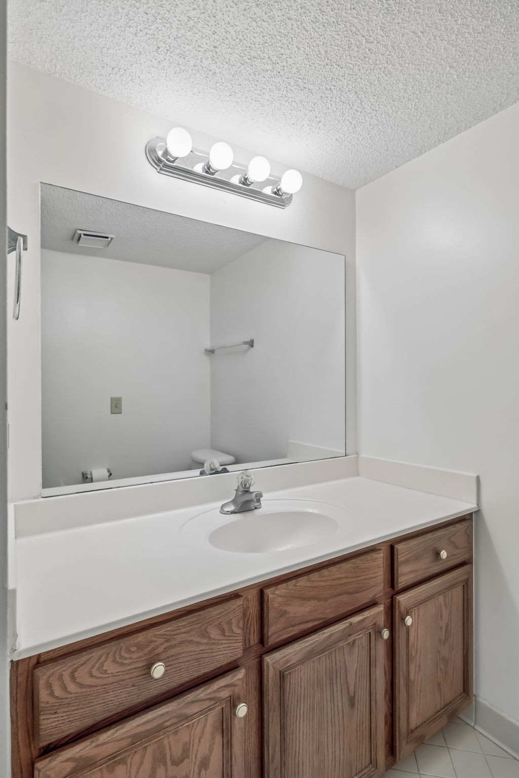 2325 Elliston Pl Unit: 401