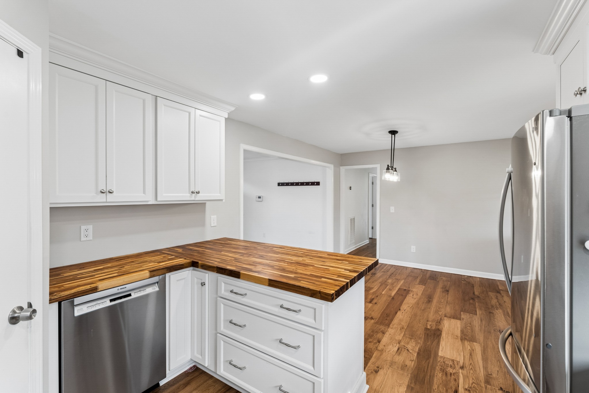 4816 Milner Dr