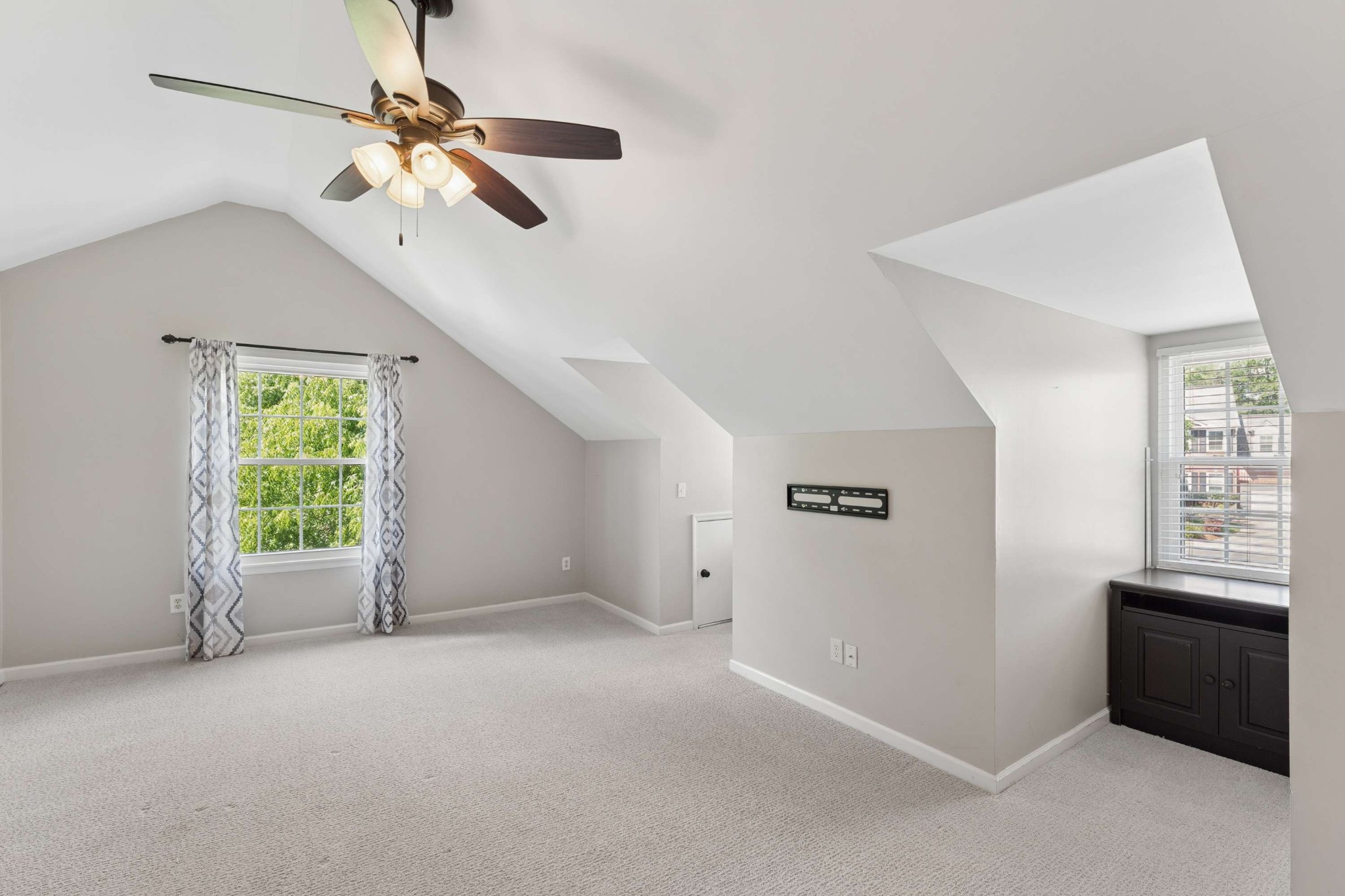 6217 Deerbrook Dr