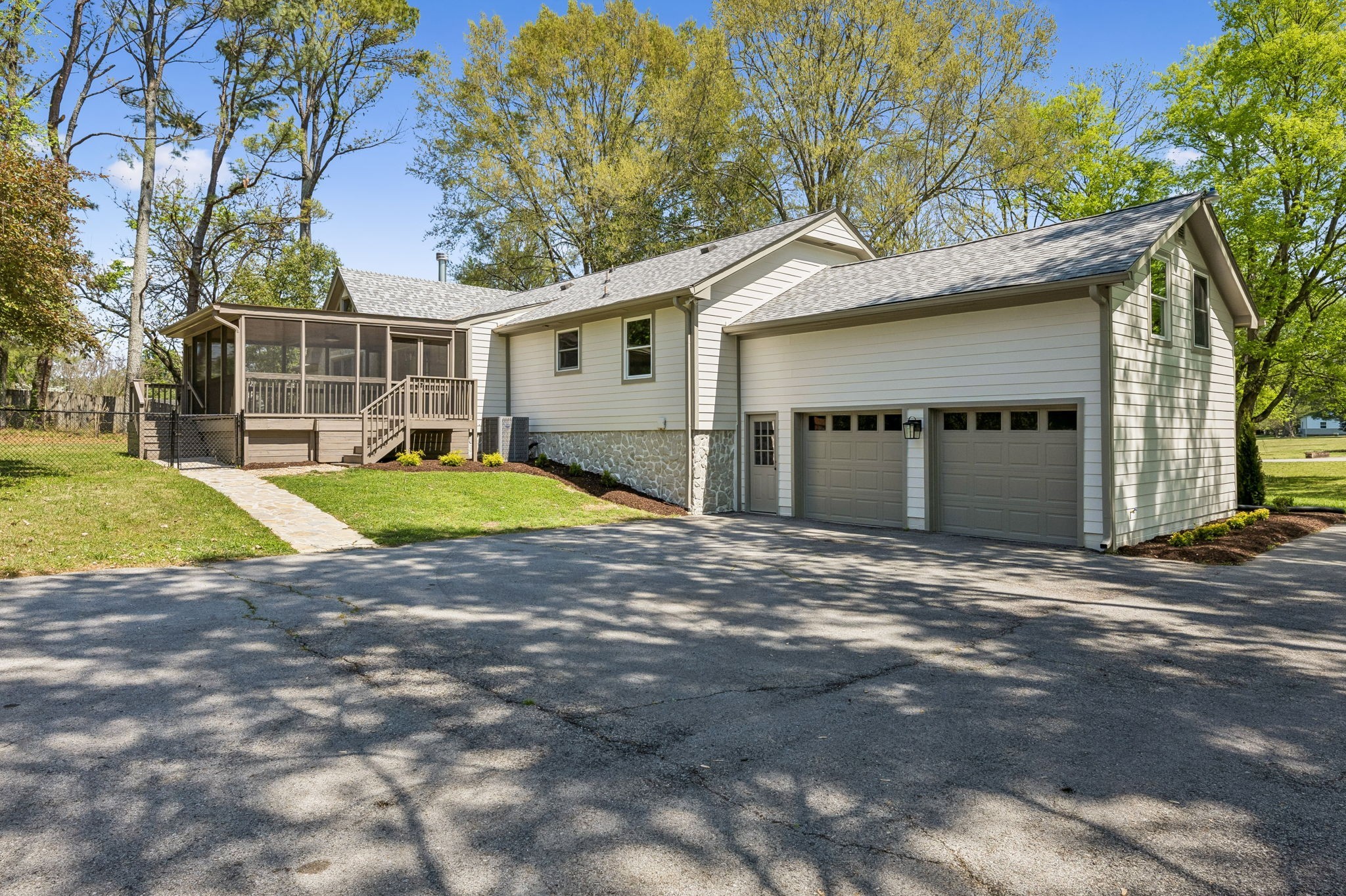 110 Green Valley Blvd