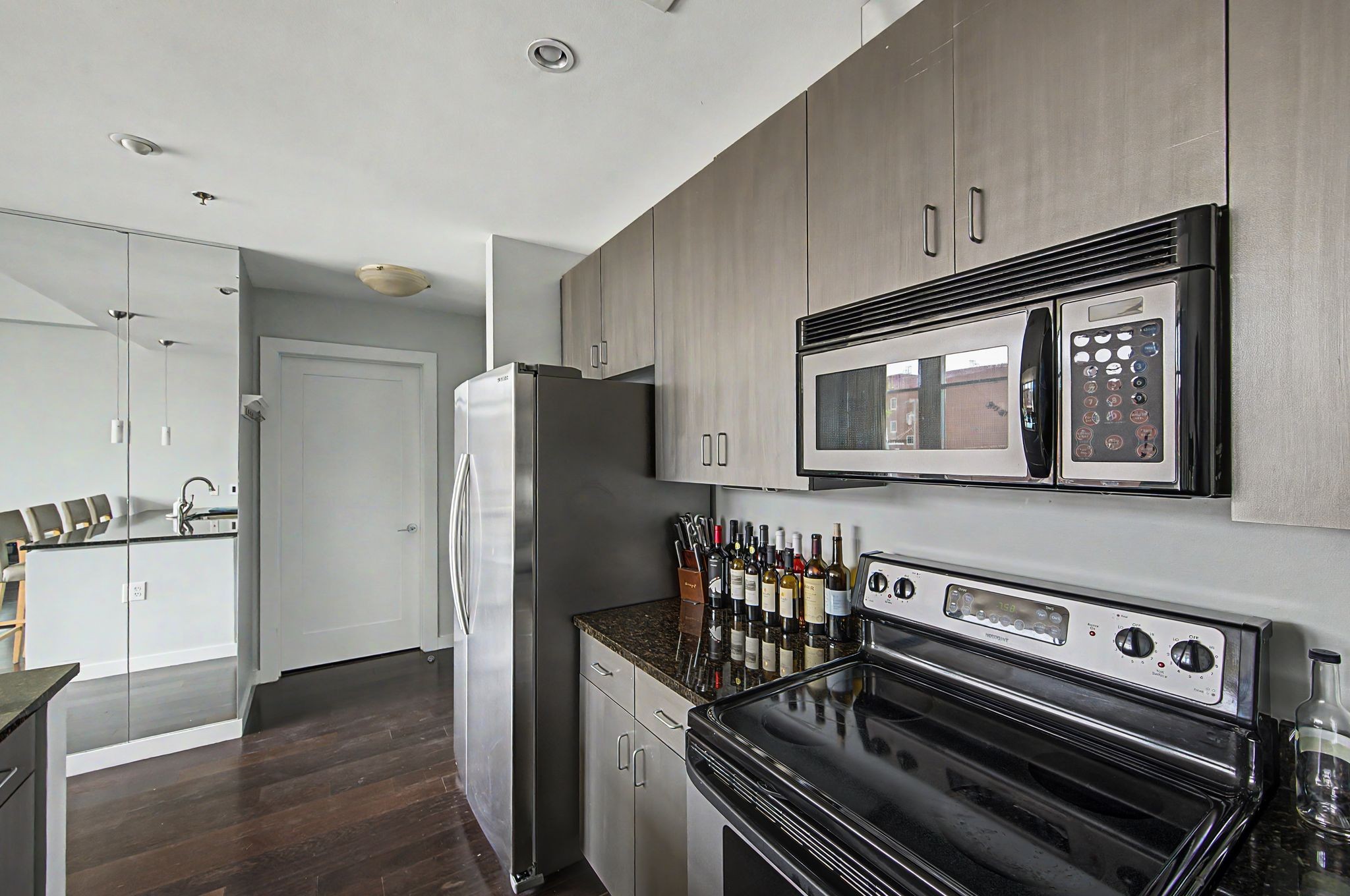 1920 Adelicia St Unit: 307