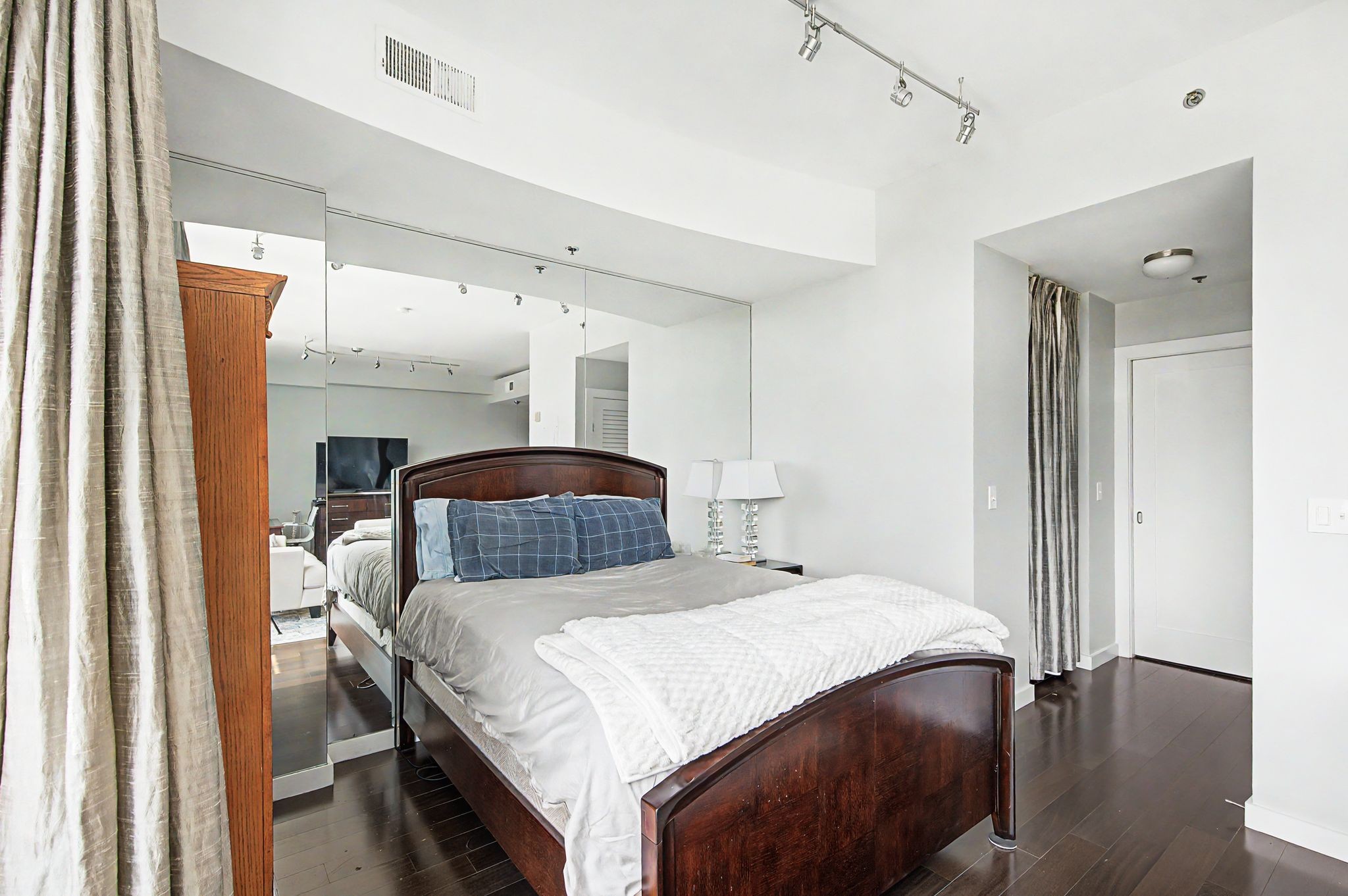 1920 Adelicia St Unit: 307