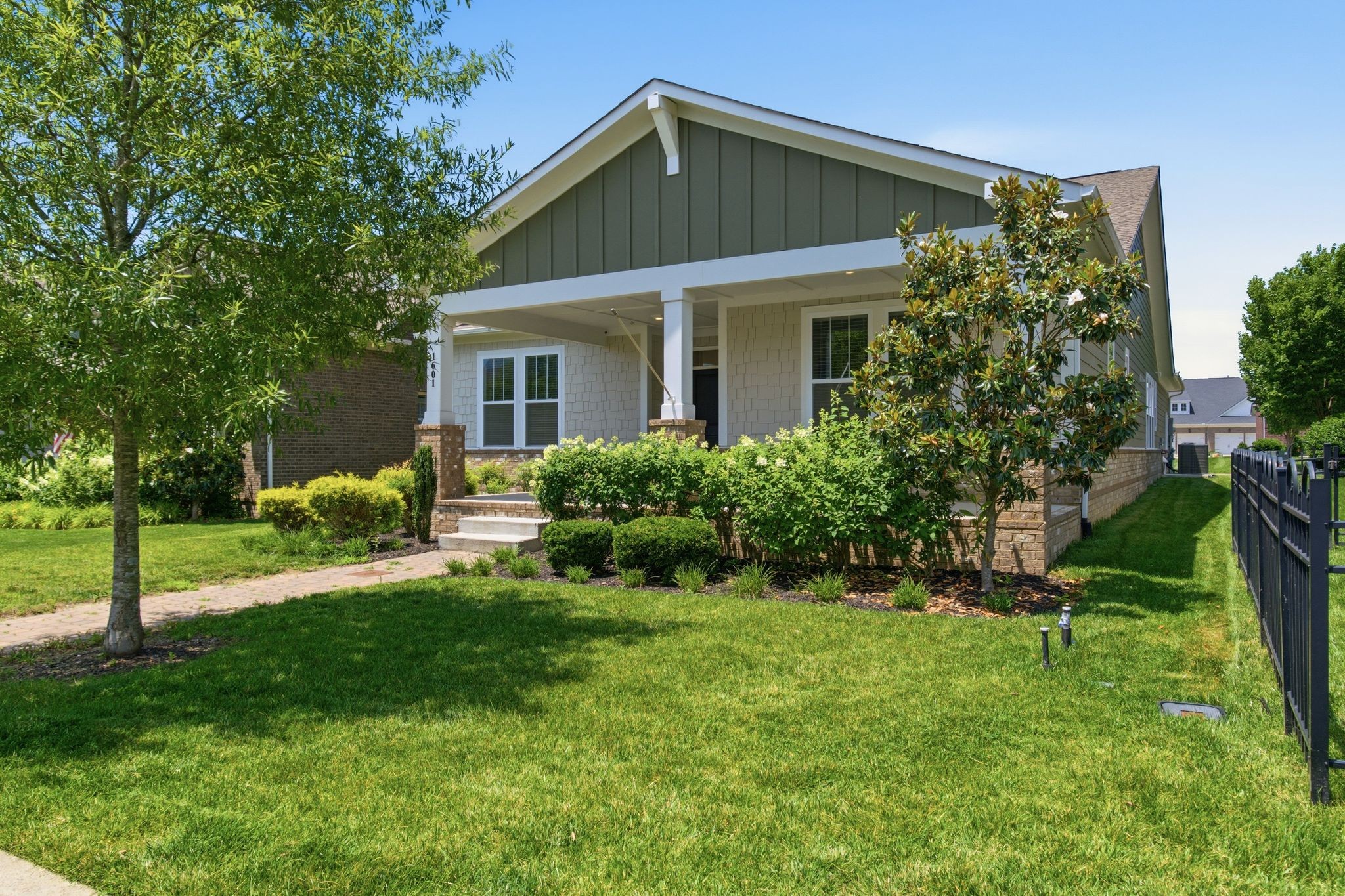 1601 Drakes Creek Rd