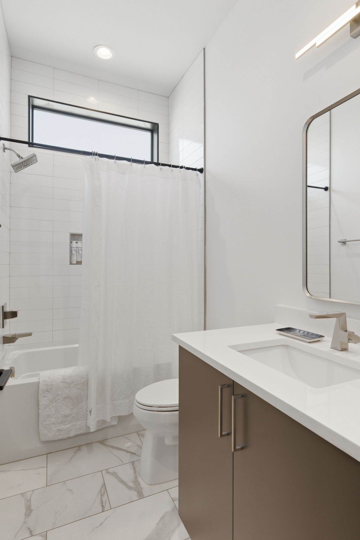 4117 Lone Oak Rd Unit: 8